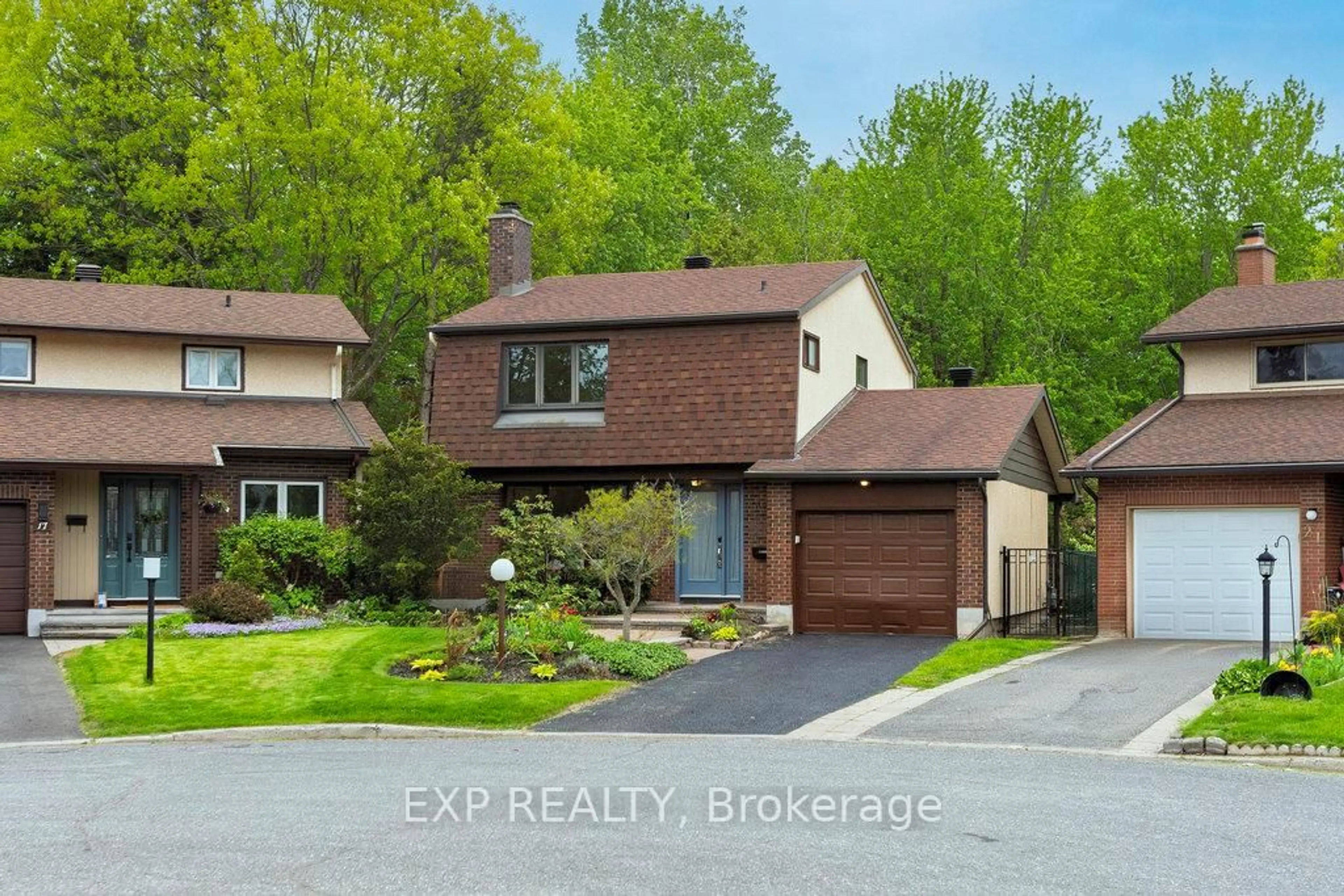 Home with brick exterior material, street for 19 Ancroft Crt, Ottawa Ontario K2G 4A5