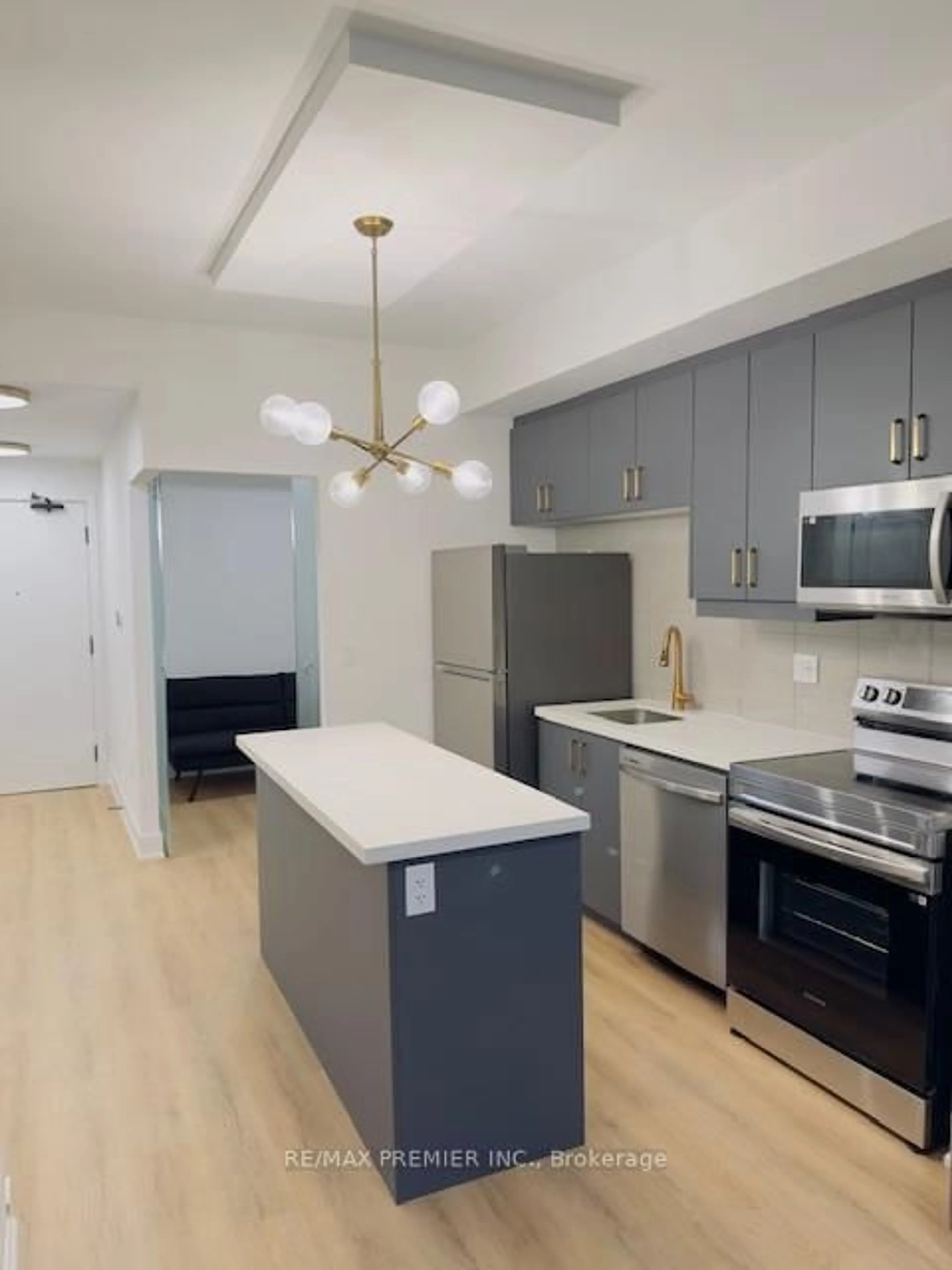 Open concept kitchen, unknown for 575 Conklin Rd #503, Brantford Ontario N3T 5L5