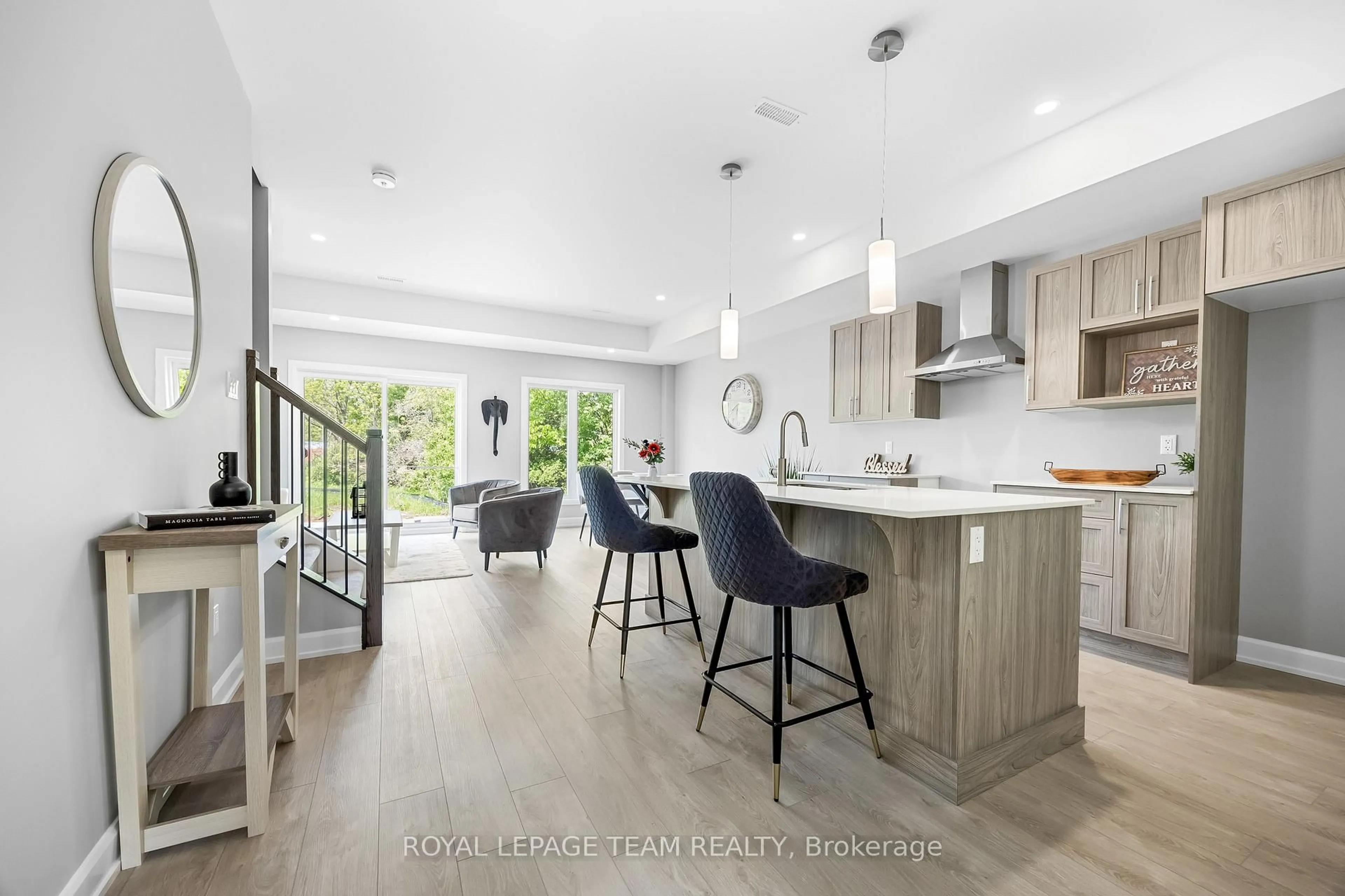 Open concept kitchen, unknown for 350 LEWIS W St, Merrickville-Wolford Ontario K0G 1N0
