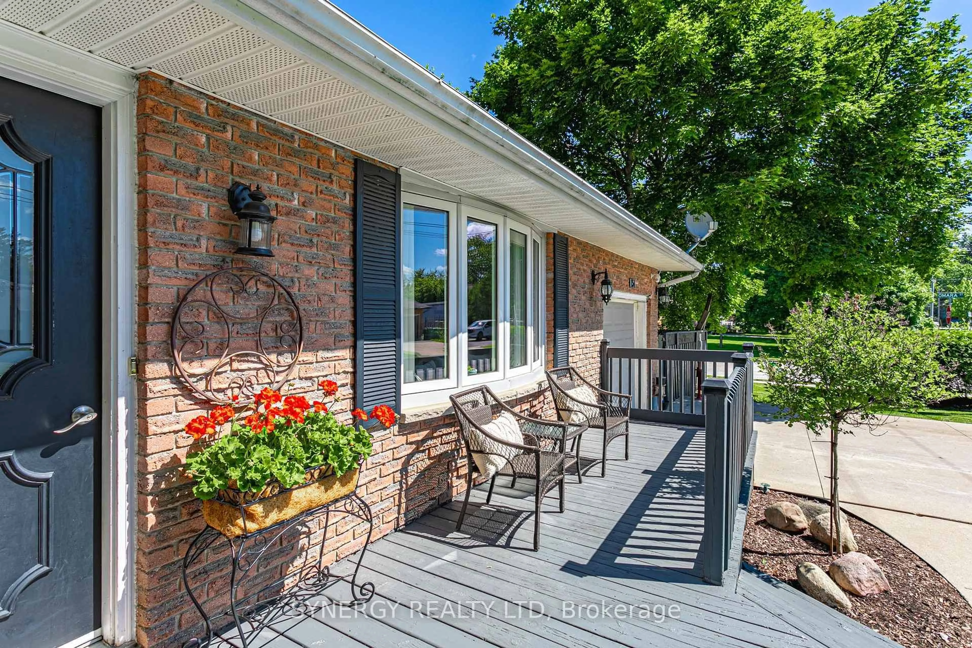 Home with brick exterior material, unknown for 154 Water St, Southwest Middlesex Ontario N0L 1M0