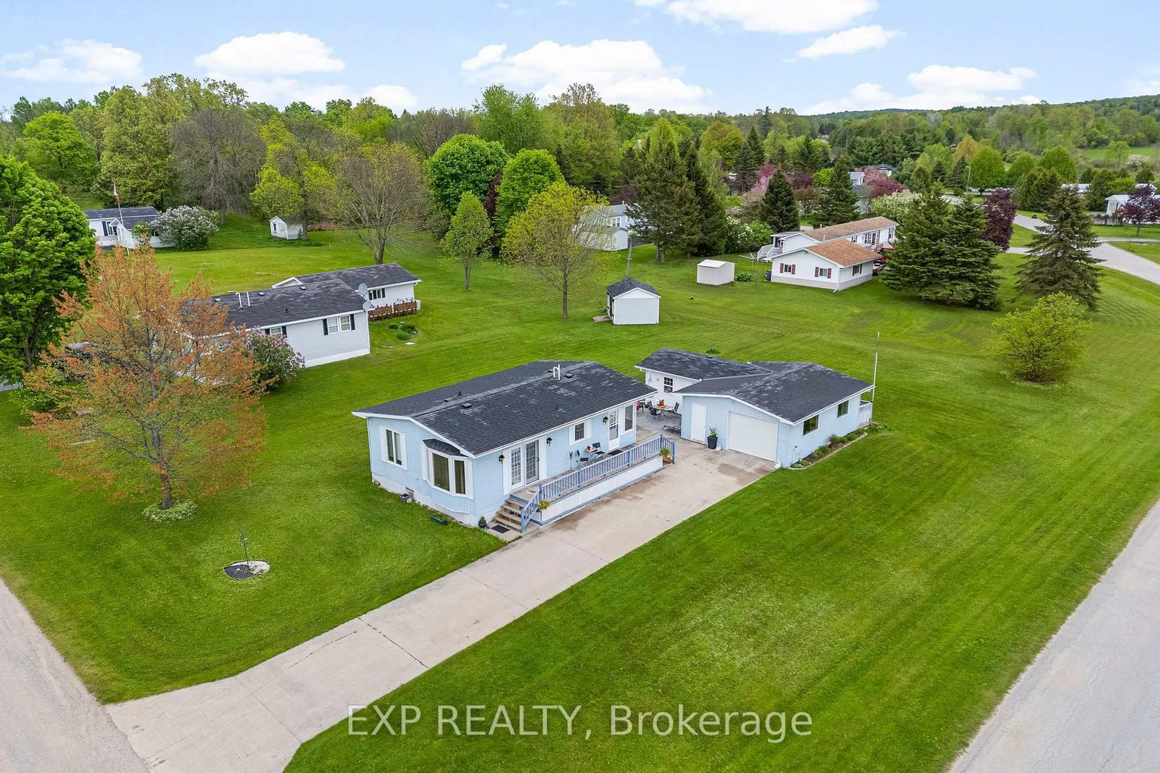 A pic from outside/outdoor area/front of a property/back of a property/a pic from drone, building for 25 Sunset Lane, Renfrew Ontario K7V 0A5