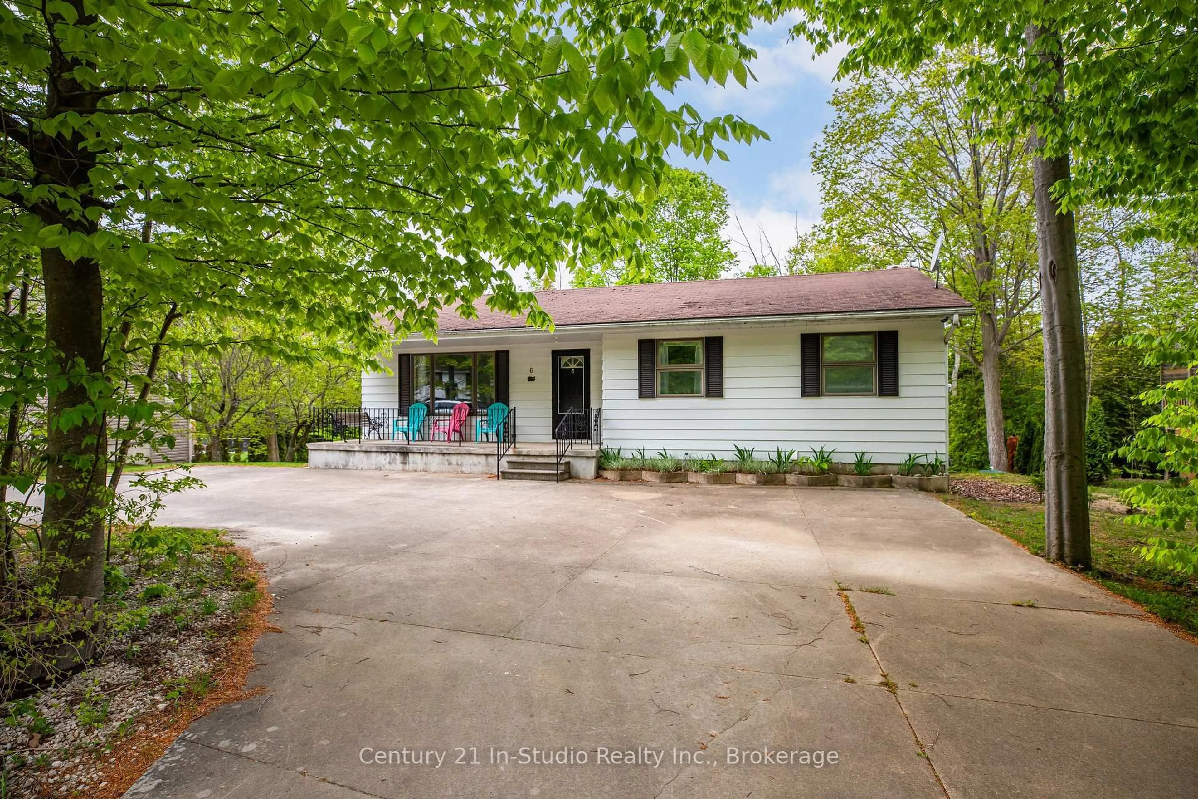 A pic from outside/outdoor area/front of a property/back of a property/a pic from drone, unknown for 6 Carson Lake Cres, South Bruce Peninsula Ontario N0H 2G0