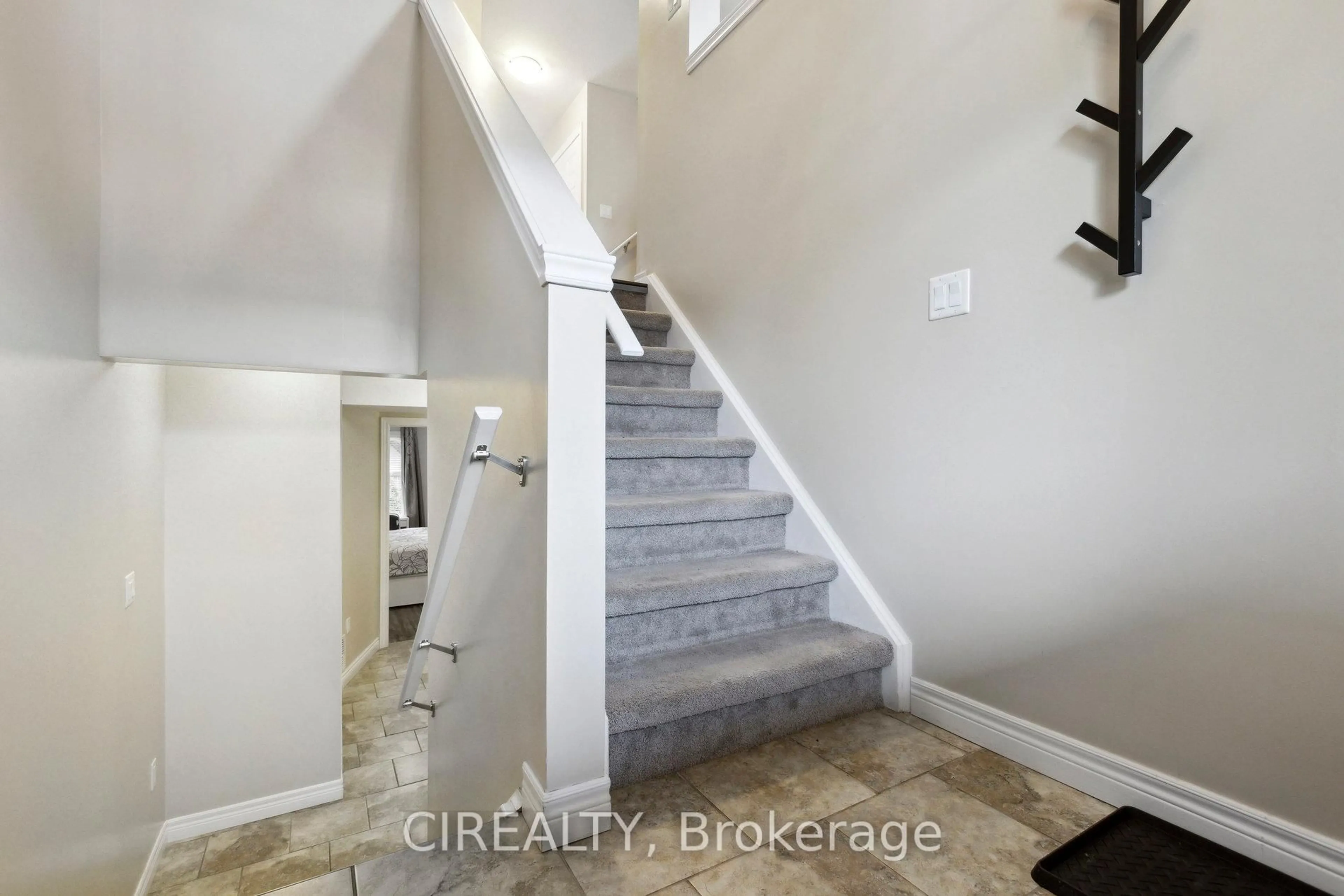 Indoor entryway for 66 Eastview Rd #23, Guelph Ontario N1E 0N1