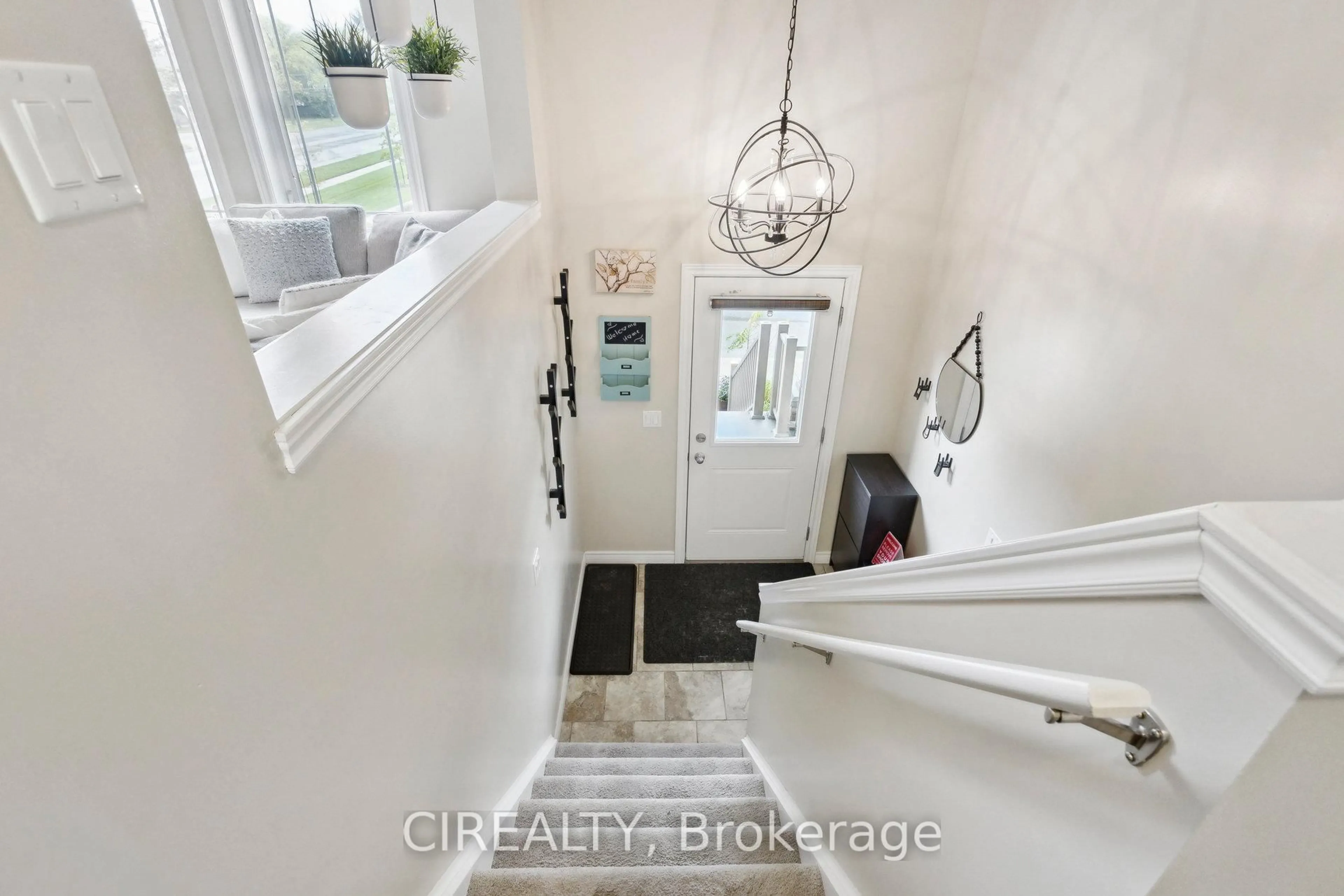 Indoor entryway for 66 Eastview Rd #23, Guelph Ontario N1E 0N1