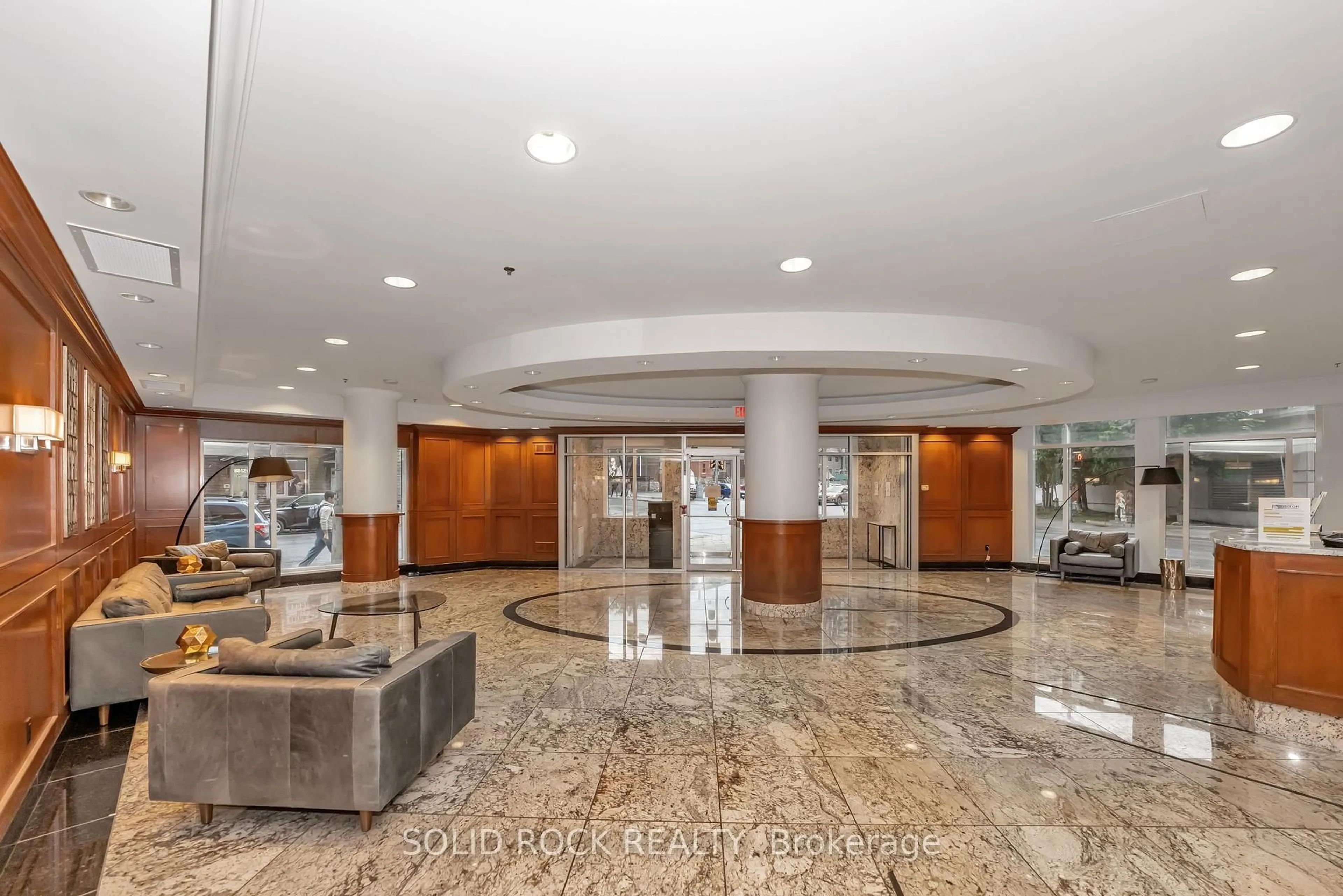 Lobby for 195 Besserer N/A #306, Ottawa Ontario K1N 0B6