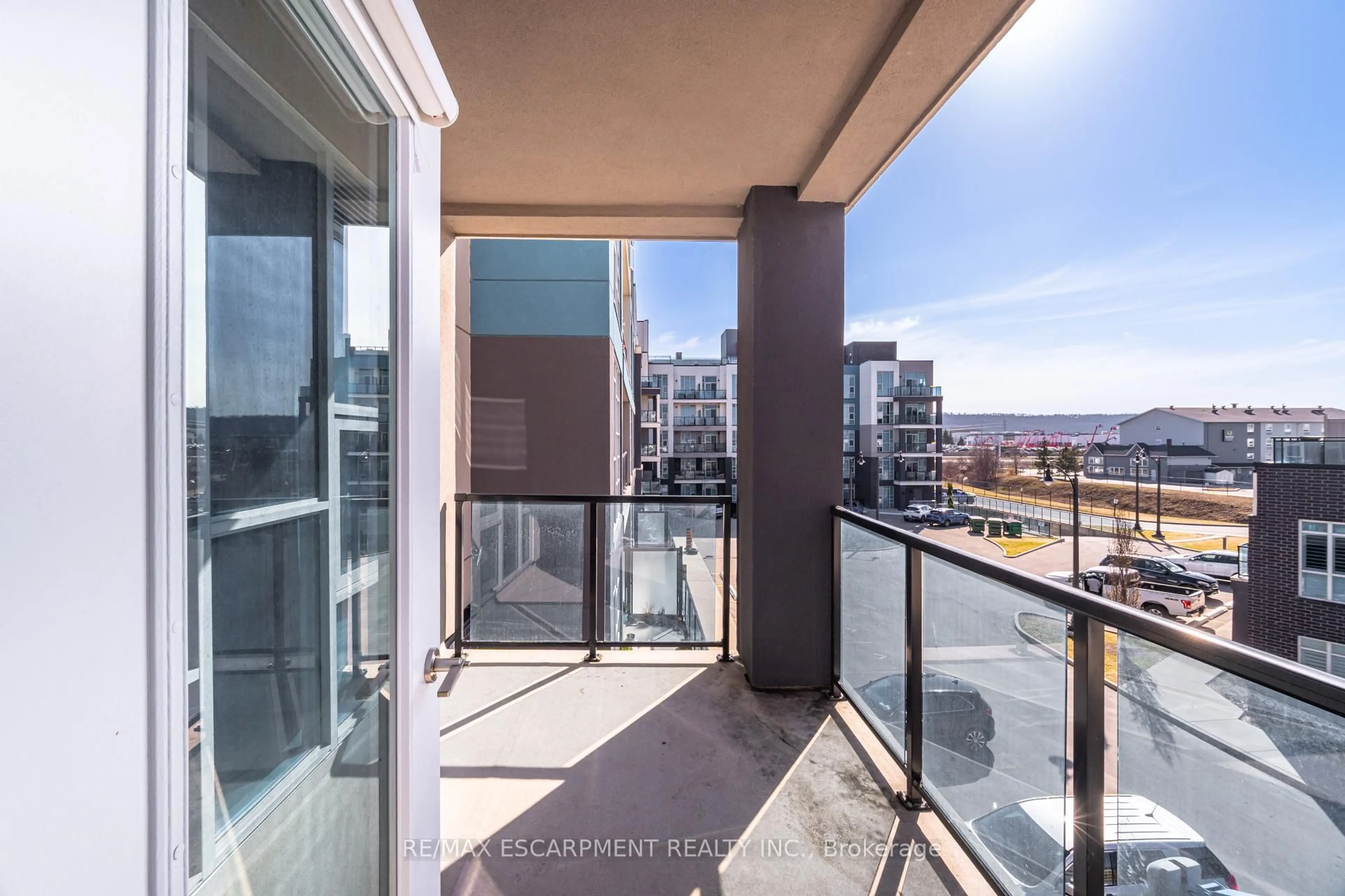 Balcony in the apartment, city buildings view from balcony for 10 CONCORD Pl #308, Grimsby Ontario L3M 0G6