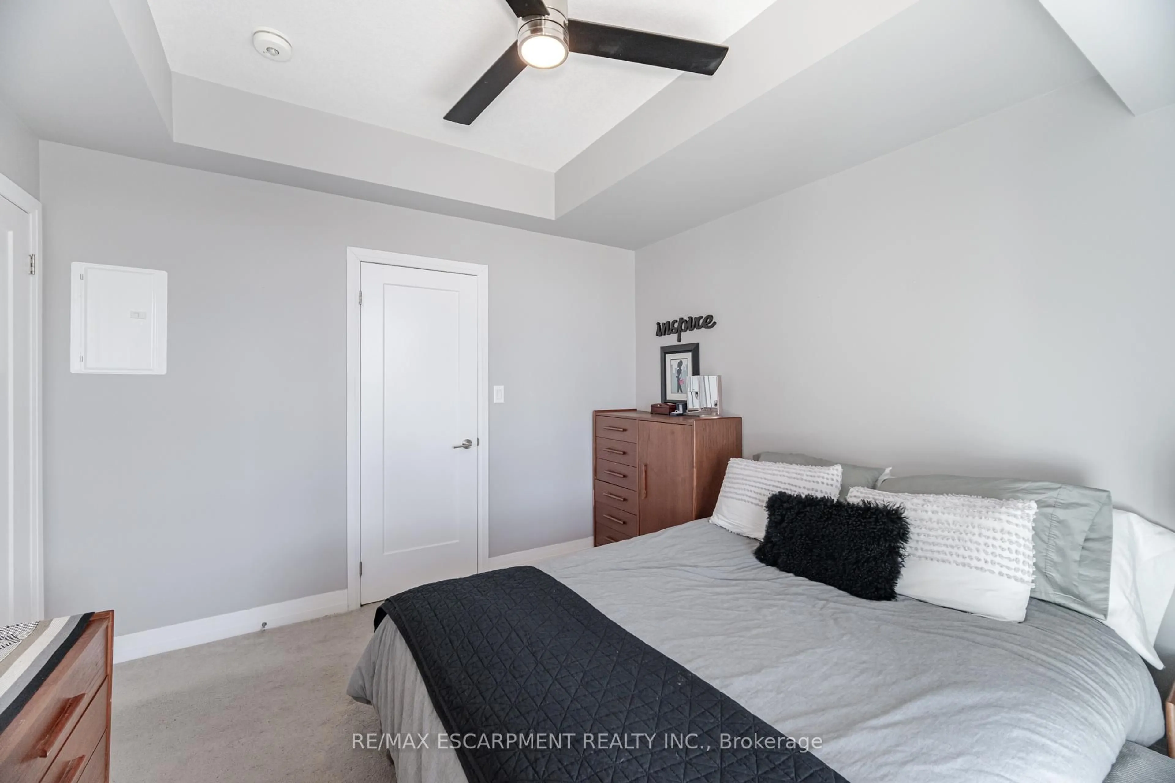 A pic of a room for 10 CONCORD Pl #308, Grimsby Ontario L3M 0G6