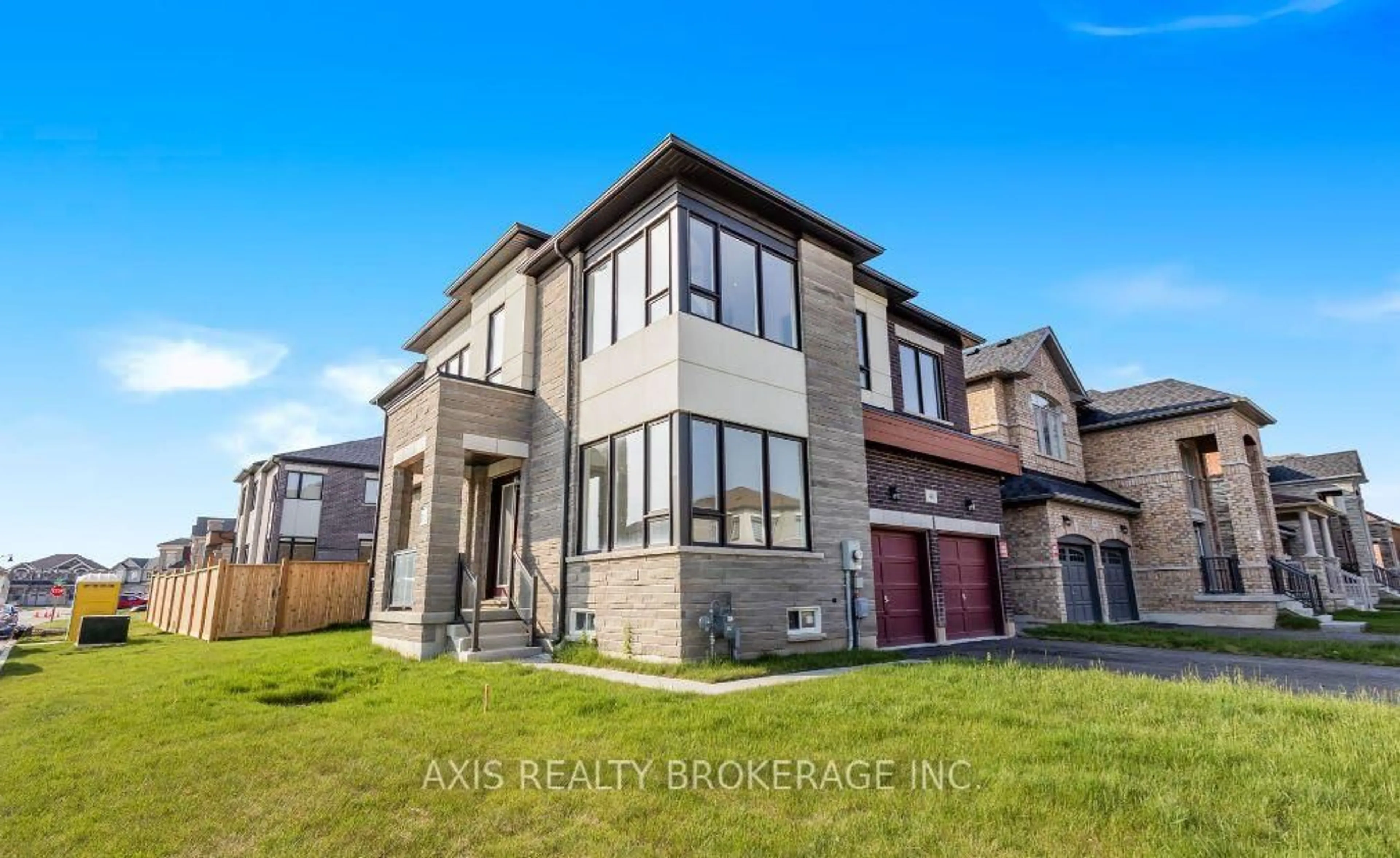 Home with brick exterior material, unknown for 48 Gardenbrook Tr, Hamilton Ontario L8B 1Z9