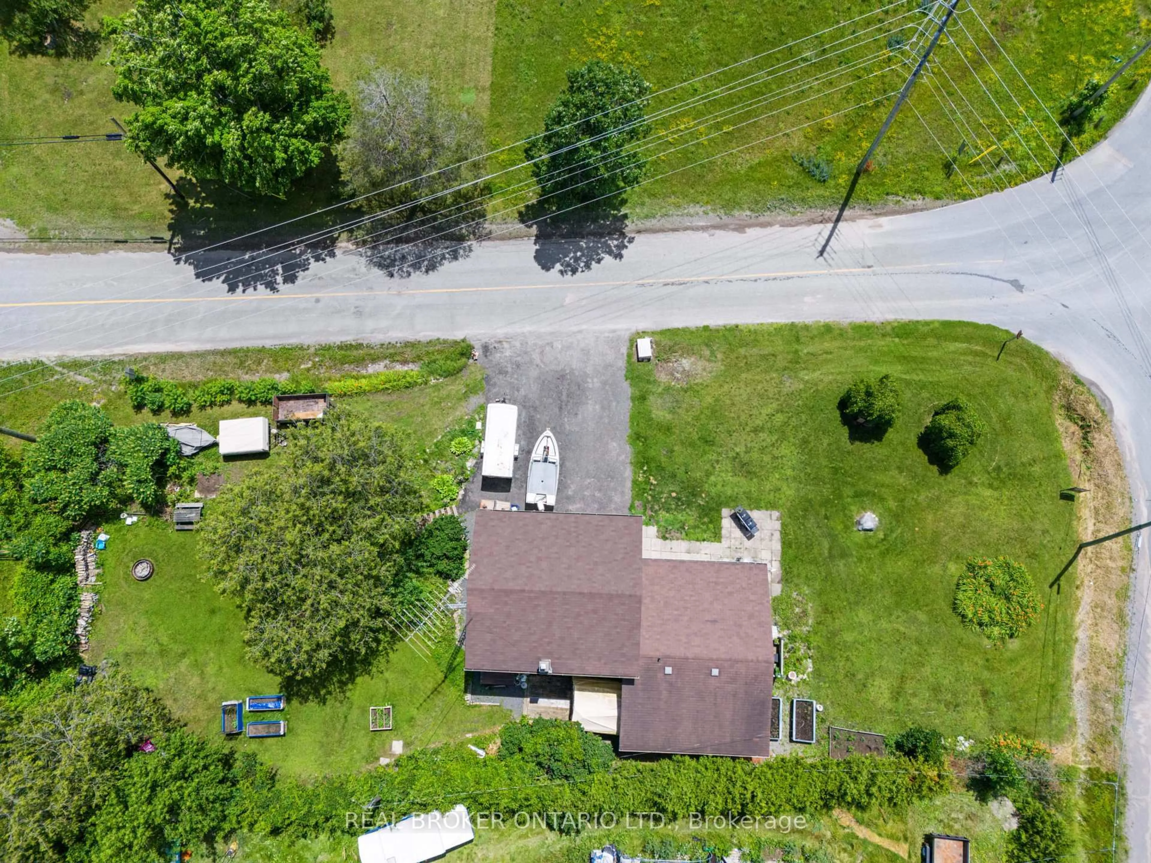 A pic from outside/outdoor area/front of a property/back of a property/a pic from drone, street for 1686 8th Line, Trent Hills Ontario K0L 1L0
