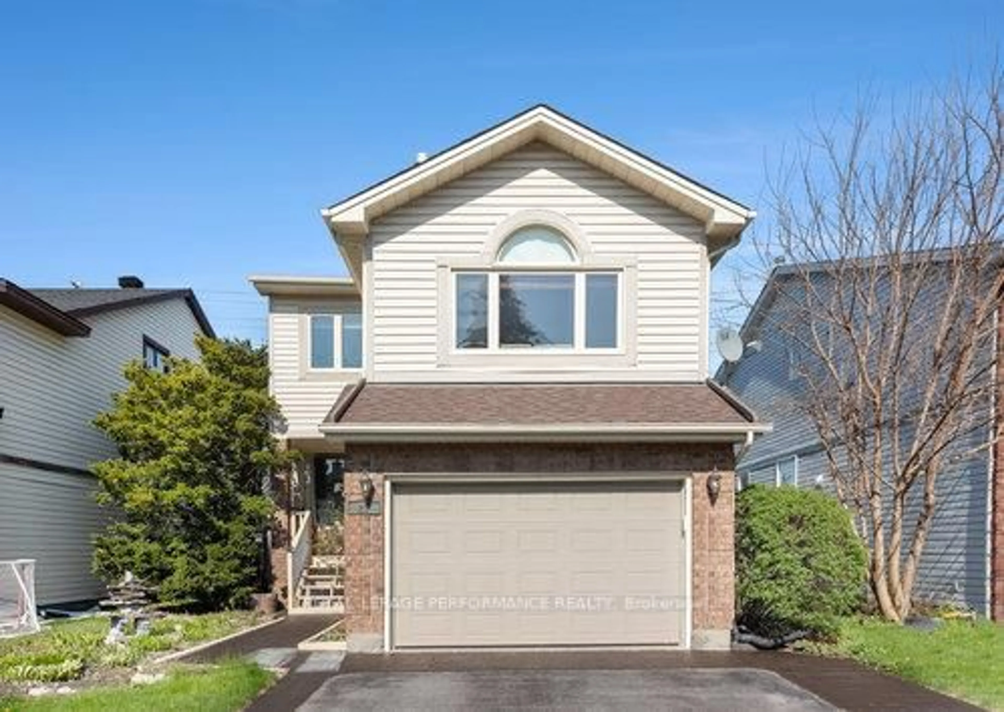 Home with vinyl exterior material, street for 27 Briermoor Cres, Ottawa Ontario K1T 3G7