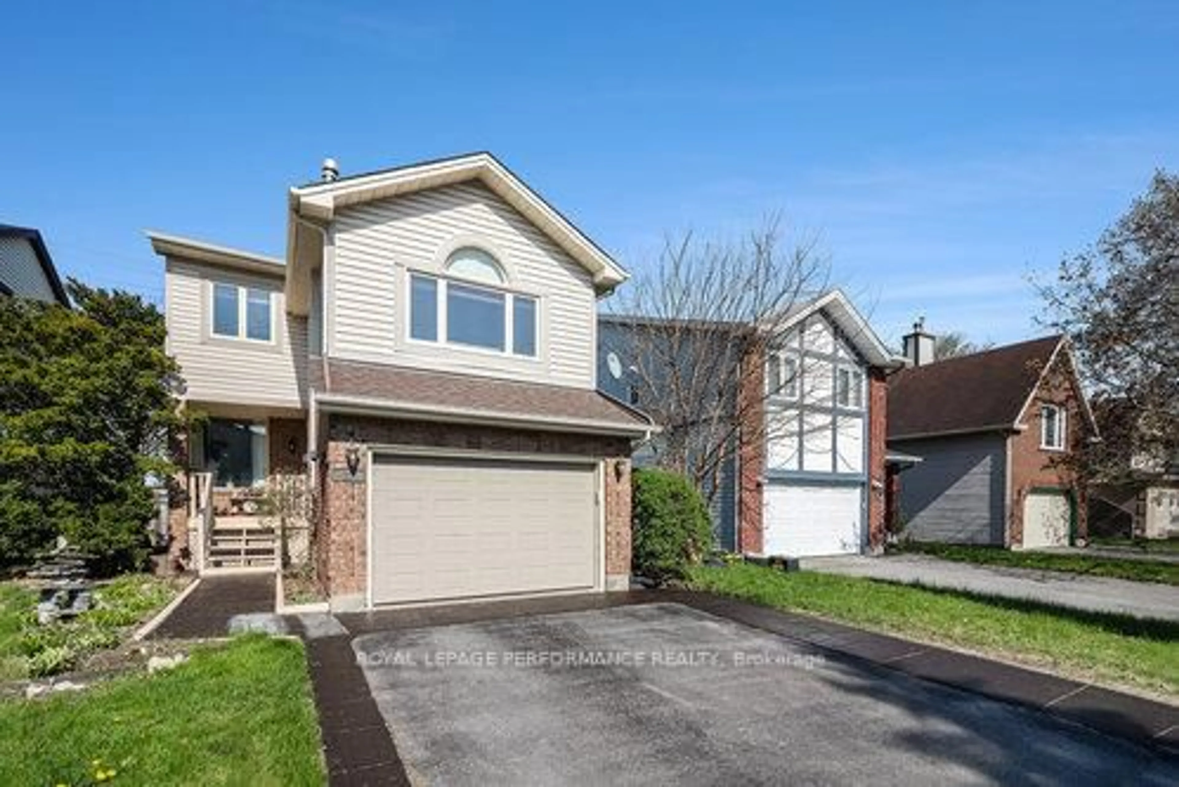 Unknown for 27 Briermoor Cres, Ottawa Ontario K1T 3G7