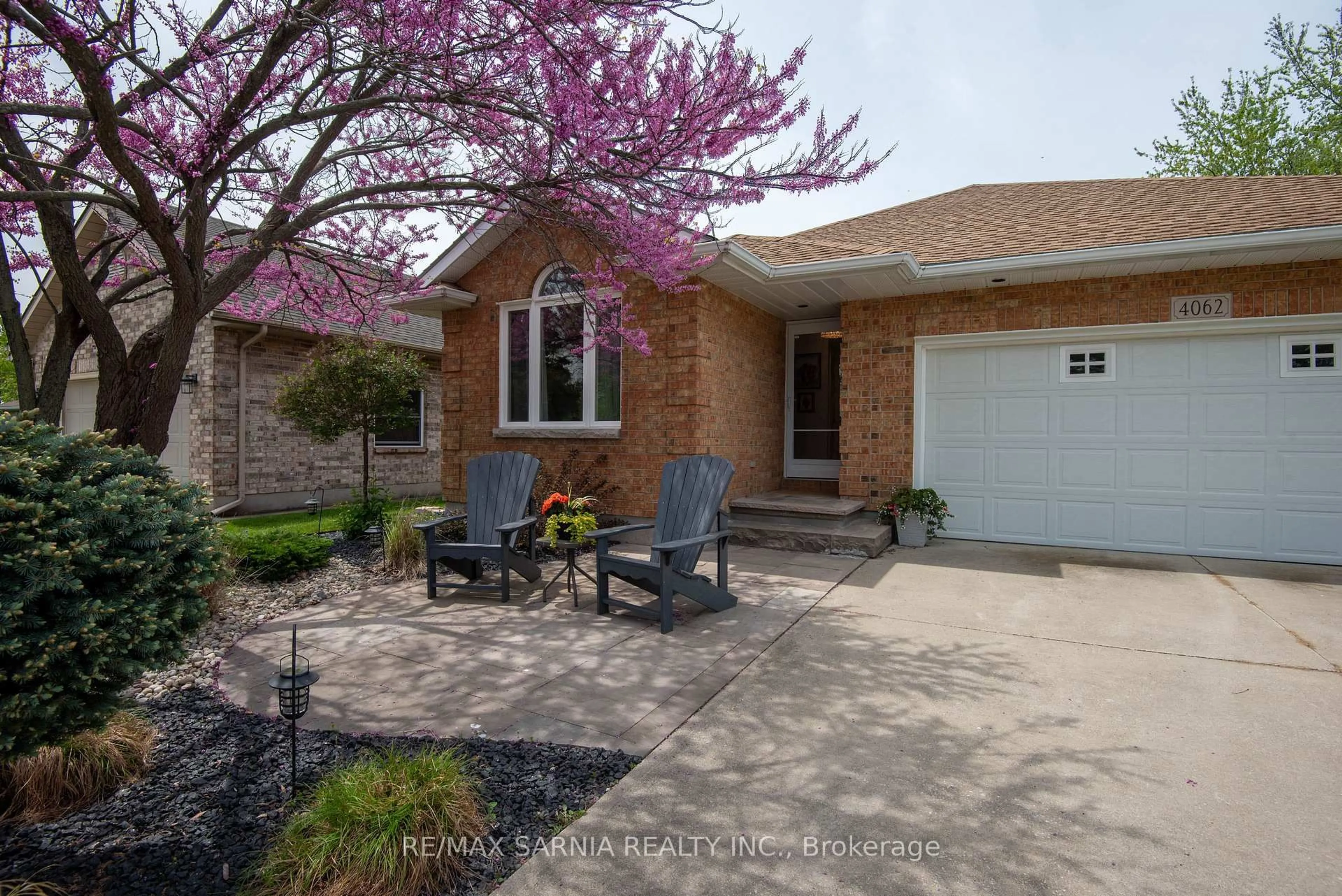 Home with brick exterior material, street for 4062 Bluepoint Dr, Plympton-Wyoming Ontario N0N 1J0