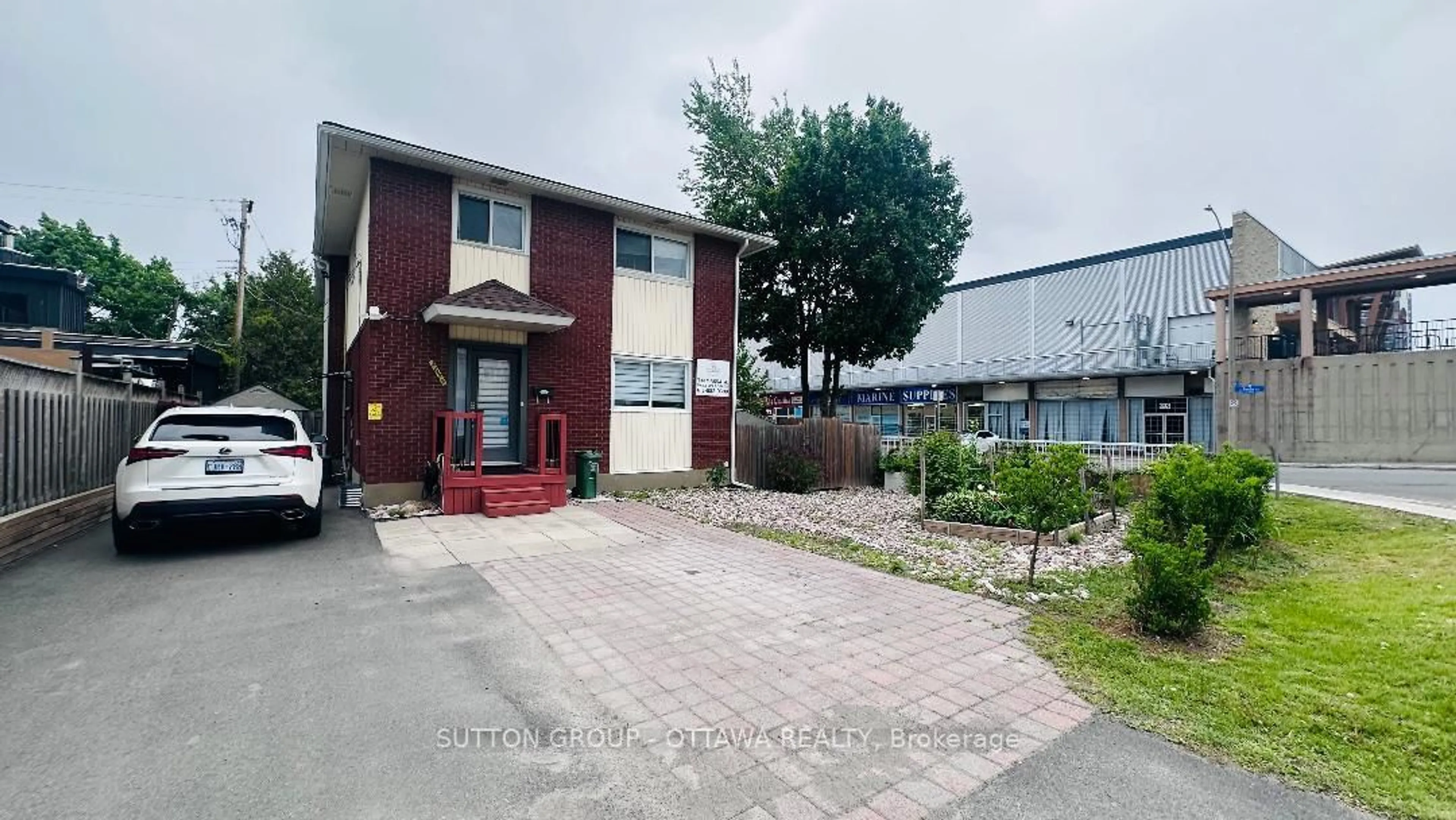 Unknown for 2675 Marie St, Ottawa Ontario K2B 7E3