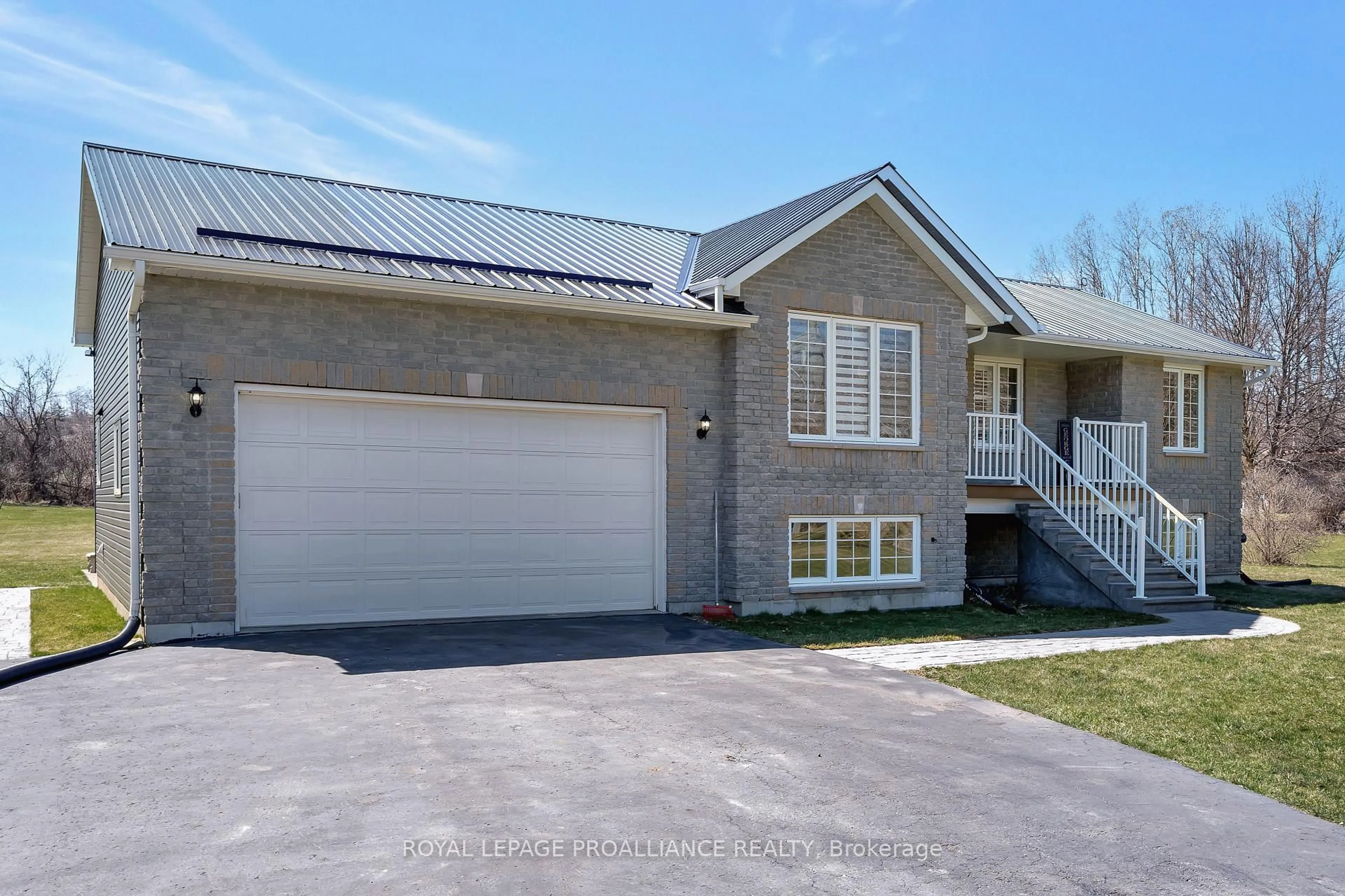 Home with vinyl exterior material, street for 110 Dor-Ann Dr, Hastings Ontario K0K 2C0