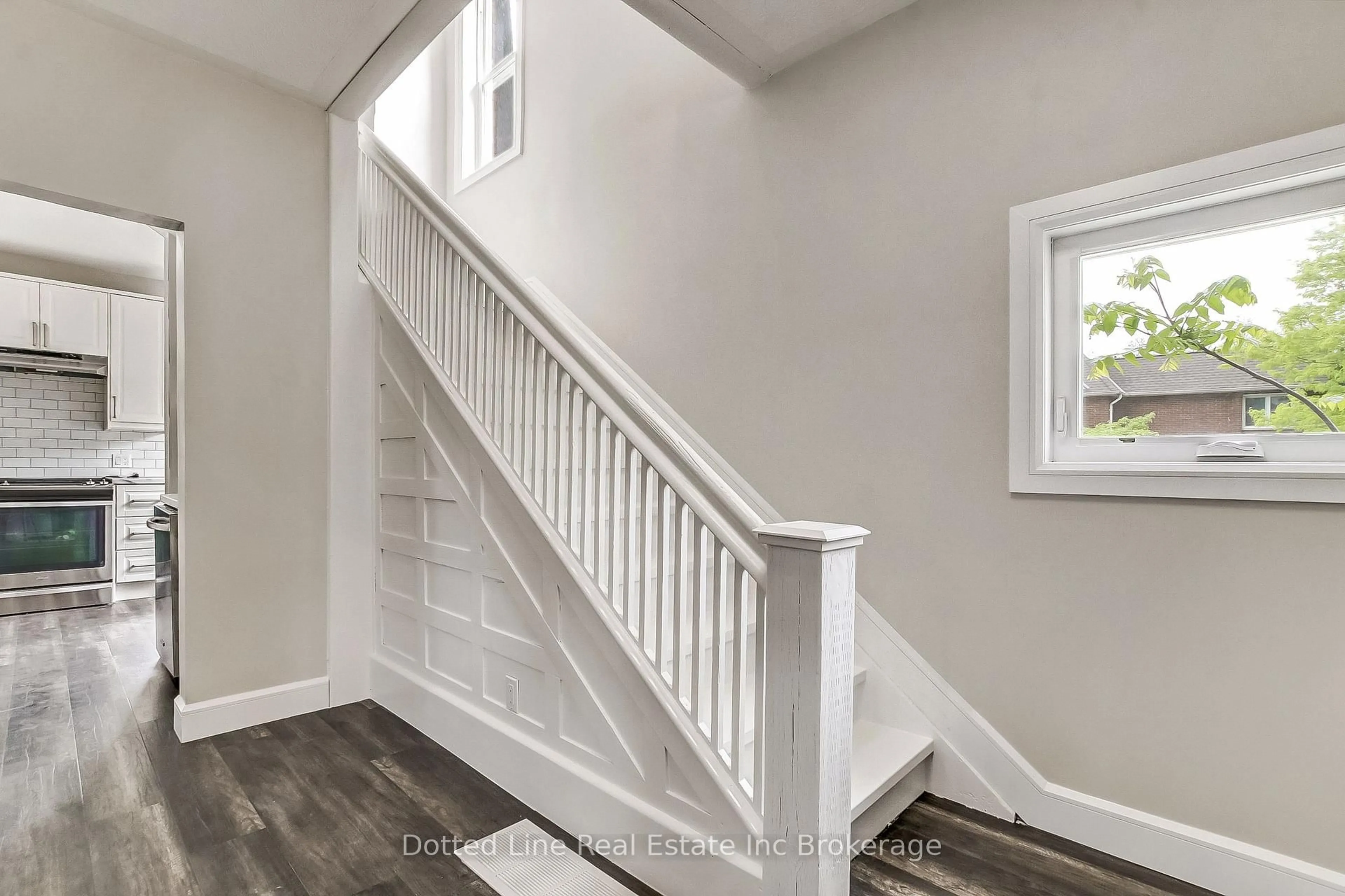 Stairs for 59 Brock St, Tillsonburg Ontario N4G 2A4