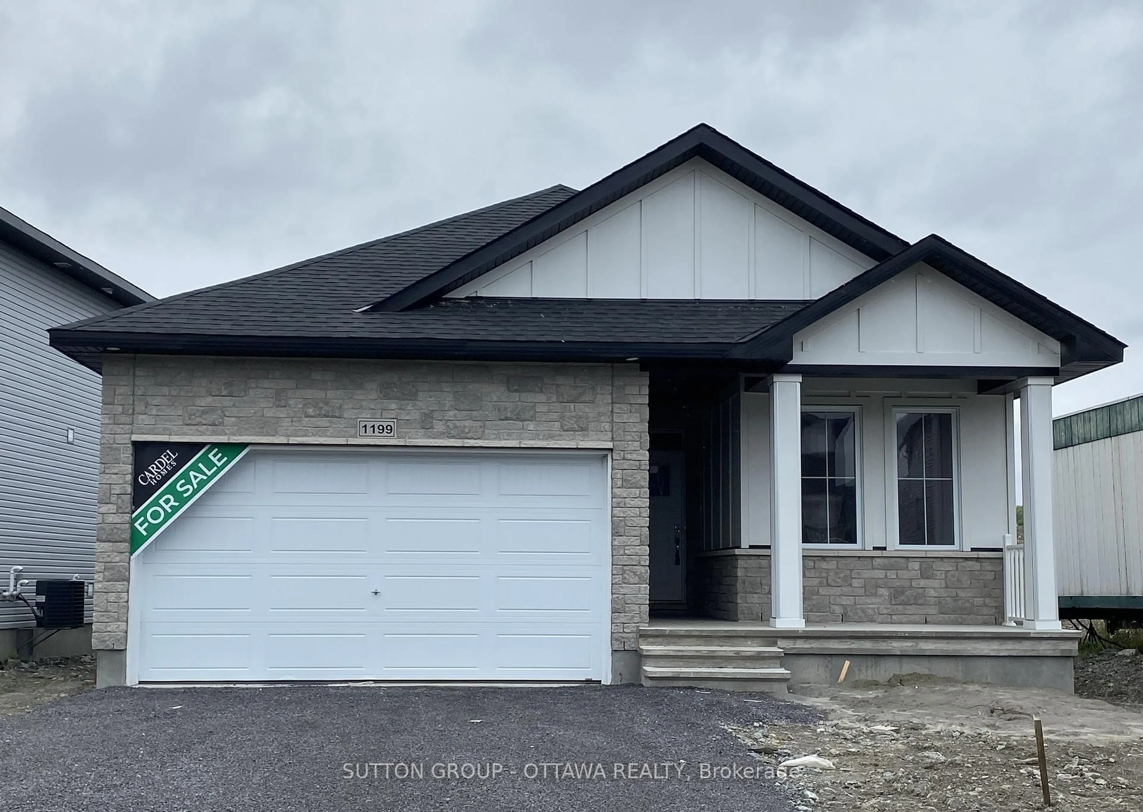 Home with vinyl exterior material, street for 1199 BRONZE Ave, Clarence-Rockland Ontario K4K 0M9