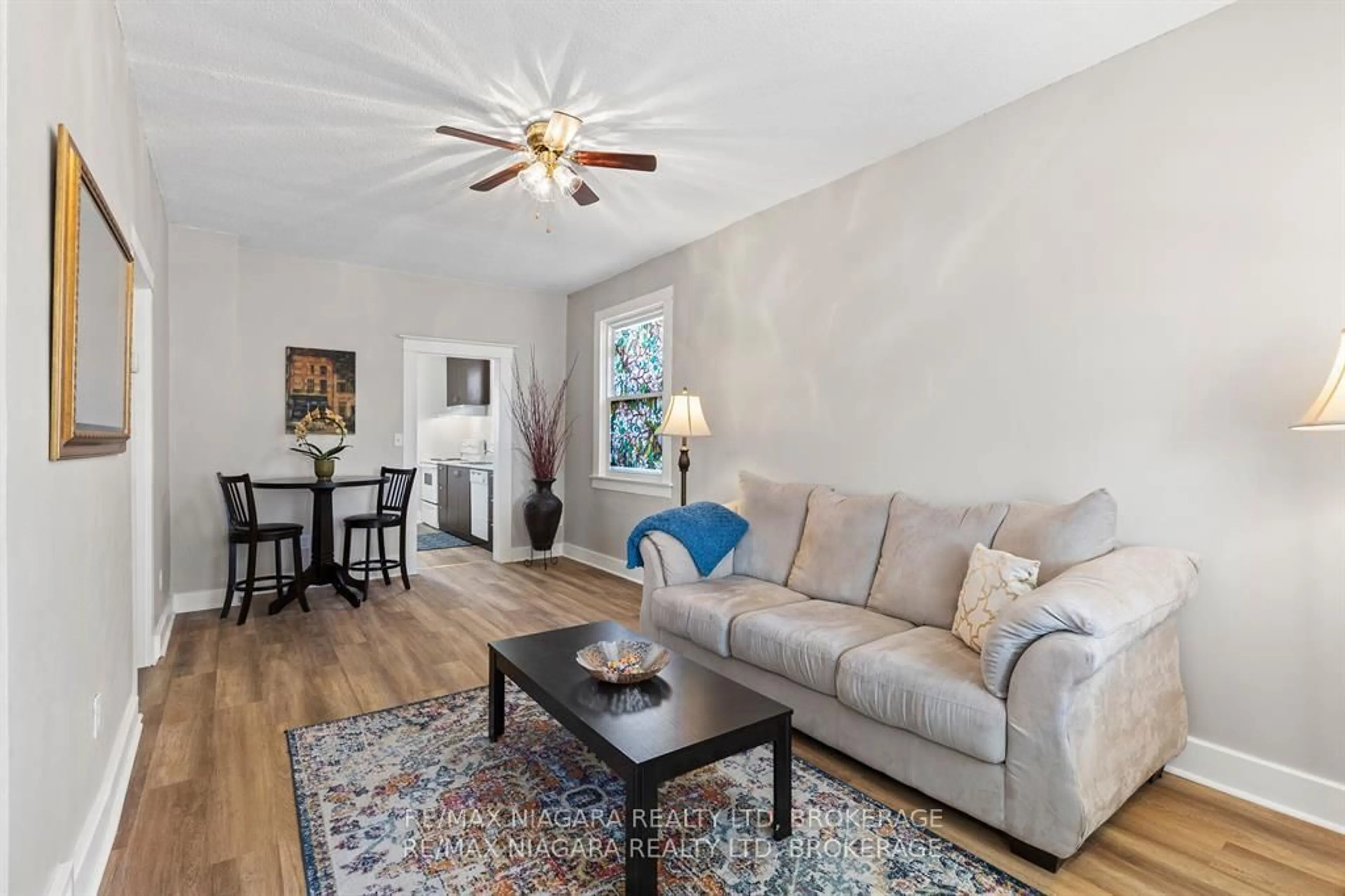 Living room with furniture, unknown for 28 ANN St, Thorold Ontario L2V 2J5