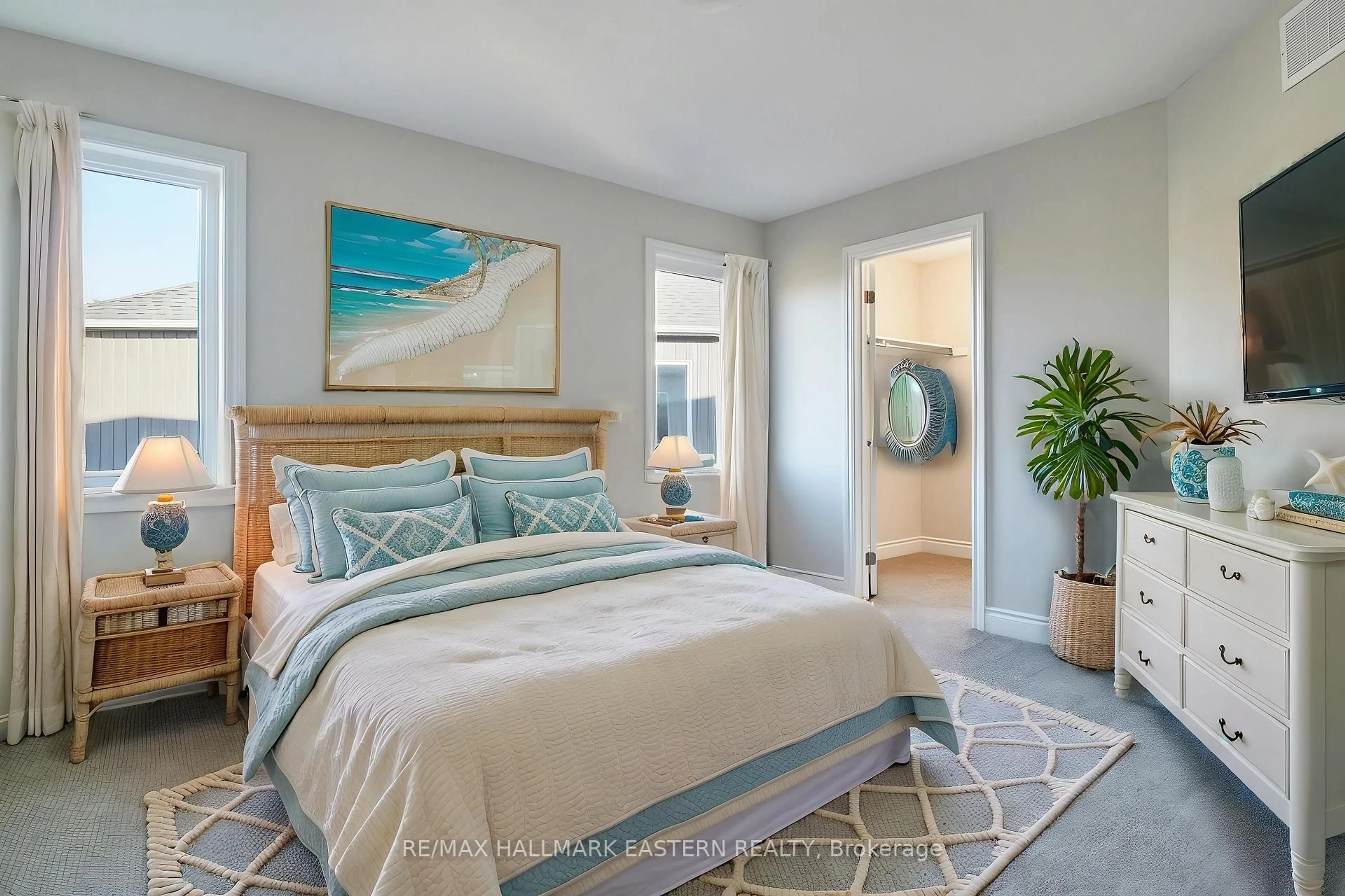Bedroom with bed, unknown for 30 Coldbrook Dr, Cavan Monaghan Ontario L0A 1G0