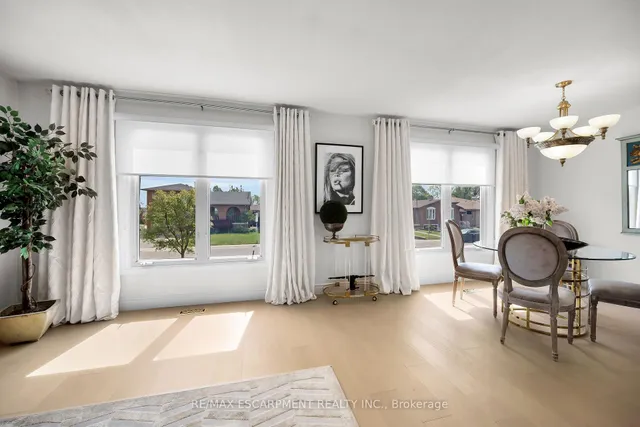 Additional property image - 567 QUEEN VICTORIA Dr