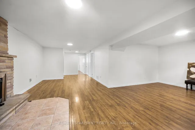 Additional property image - 567 QUEEN VICTORIA Dr