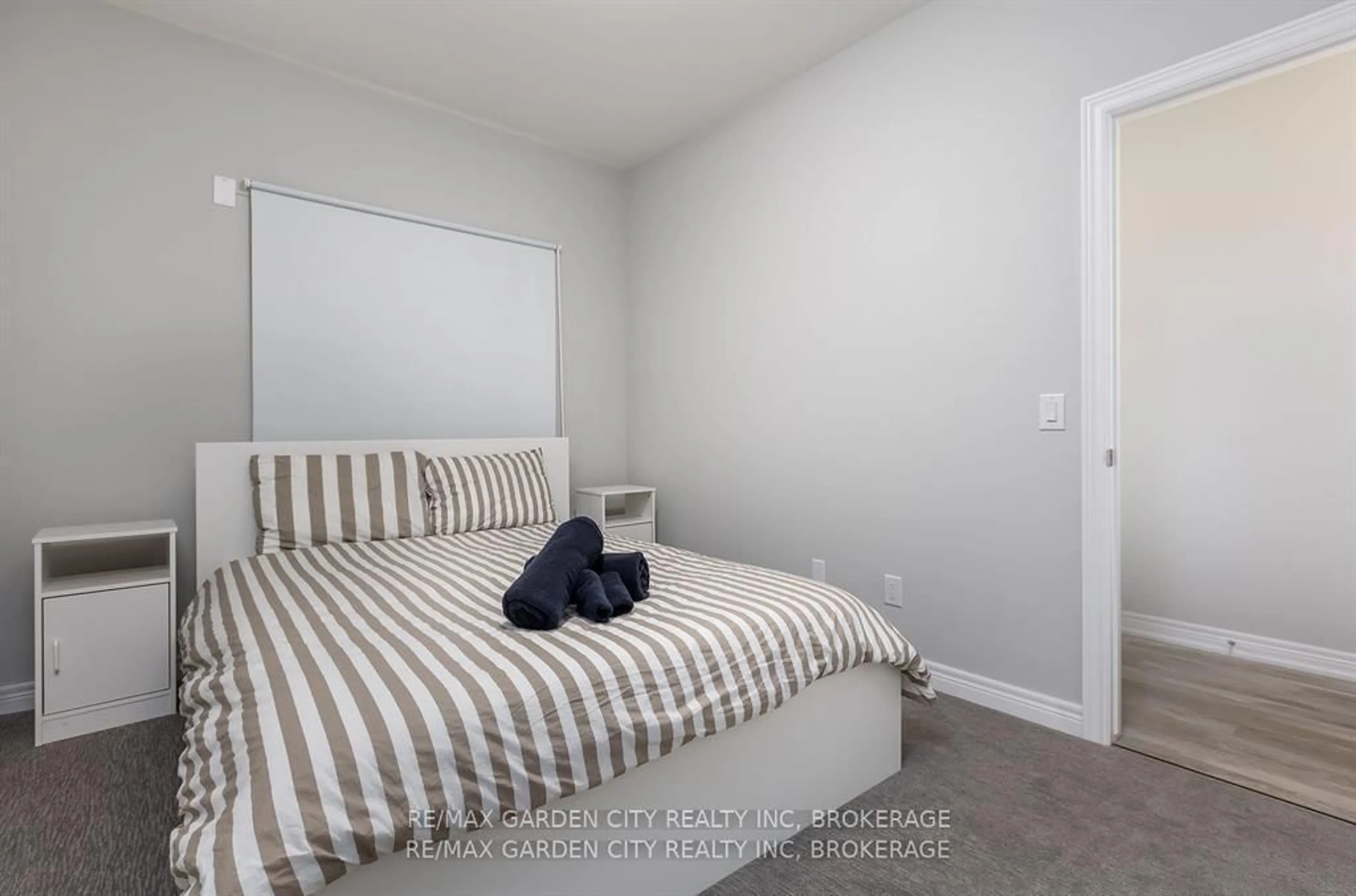 Bedroom with bed, unknown for 34 BOUNTY Ave, Thorold Ontario L2V 0H3