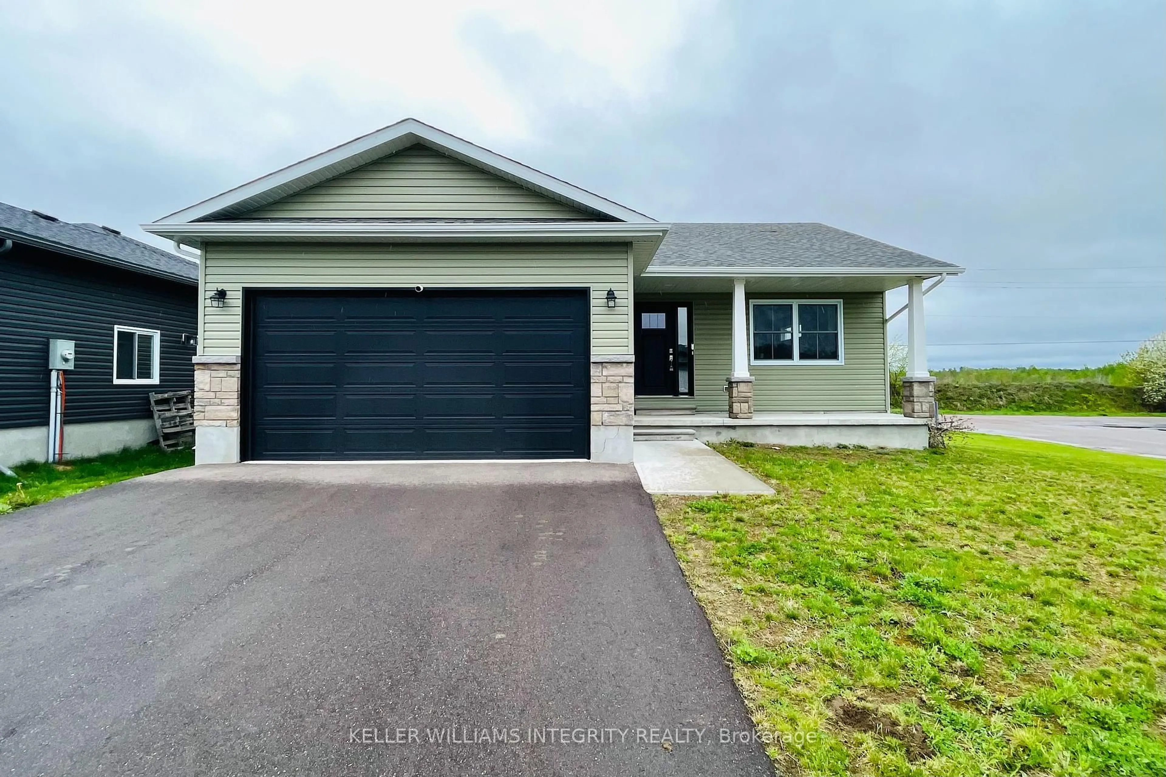Home with vinyl exterior material, street for 20 Terrance Dr, Petawawa Ontario K8H 2W8