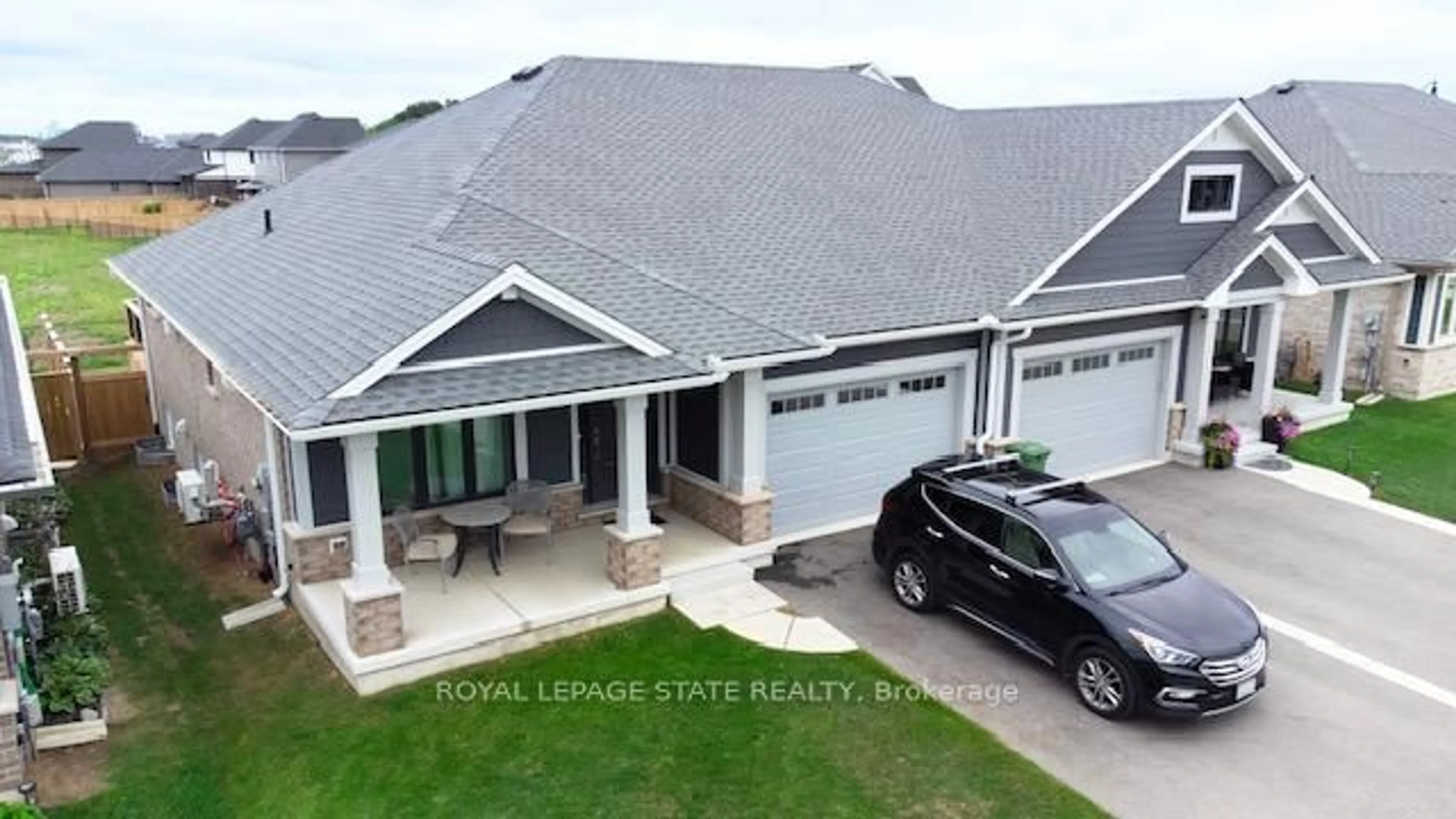 A pic from outside/outdoor area/front of a property/back of a property/a pic from drone, street for 8 Harlequin Crt, St. Thomas Ontario N5R 0L5