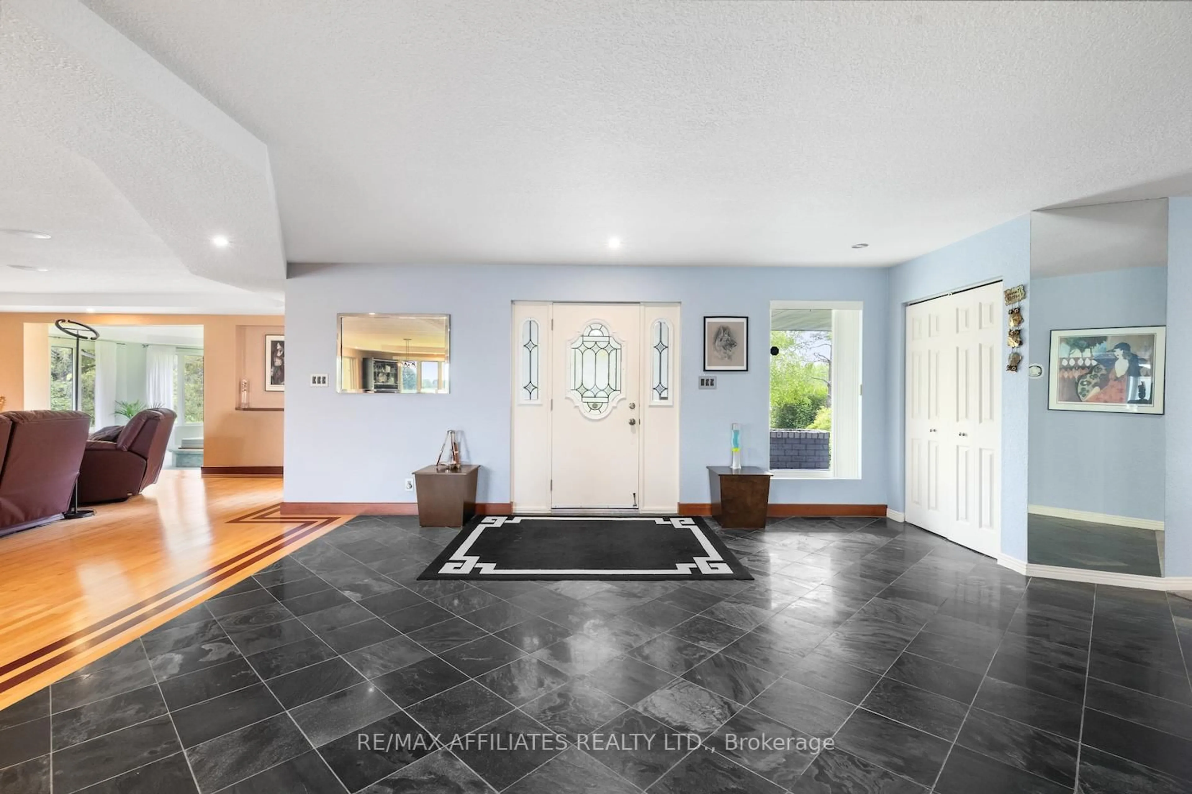Indoor entryway for 461 Campbell Side Rd, Carleton Place Ontario K7C 3P2