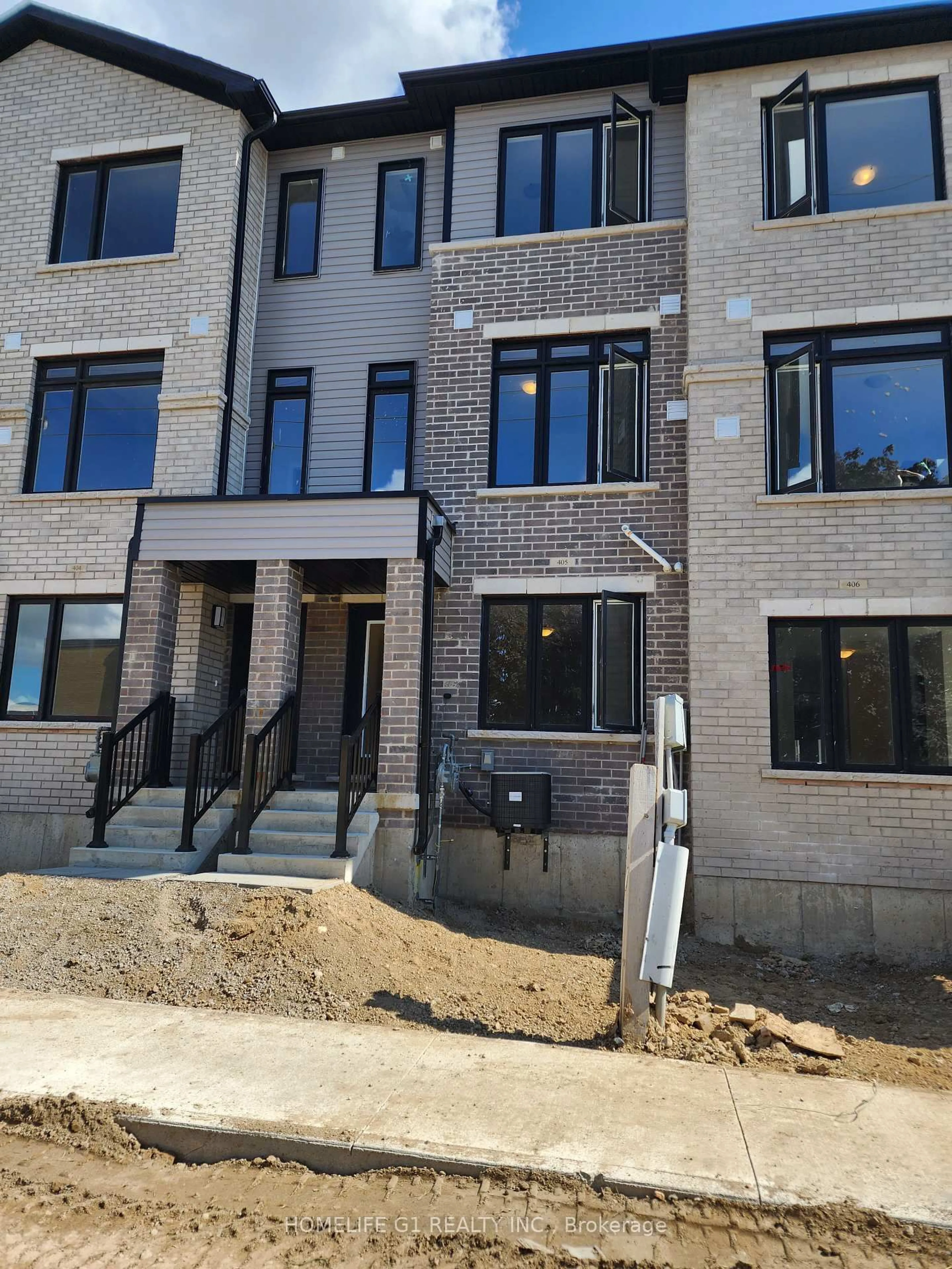 Home with brick exterior material, street for 585 Colborne St #405, Brantford Ontario N3S 0K4