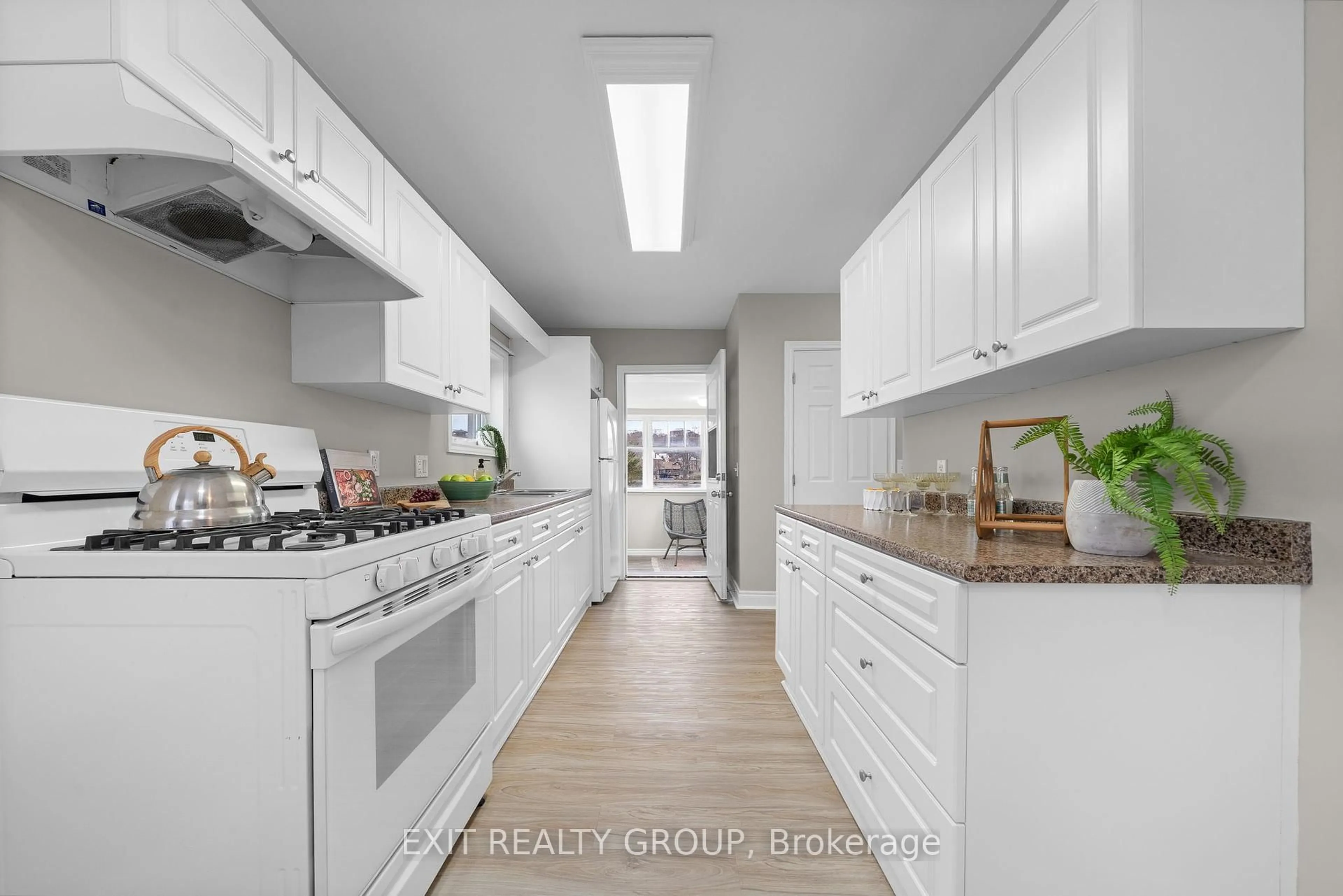 Contemporary kitchen, ceramic/tile floor for 74 Front St, Trent Hills Ontario K0L 1L0