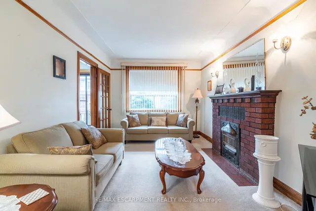 Additional property image - 204 Emerald St