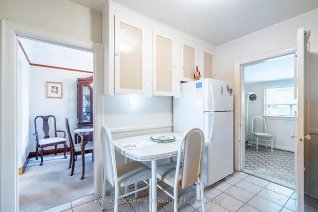 Additional property image - 204 Emerald St