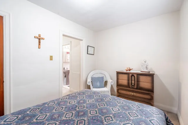 Additional property image - 204 Emerald St