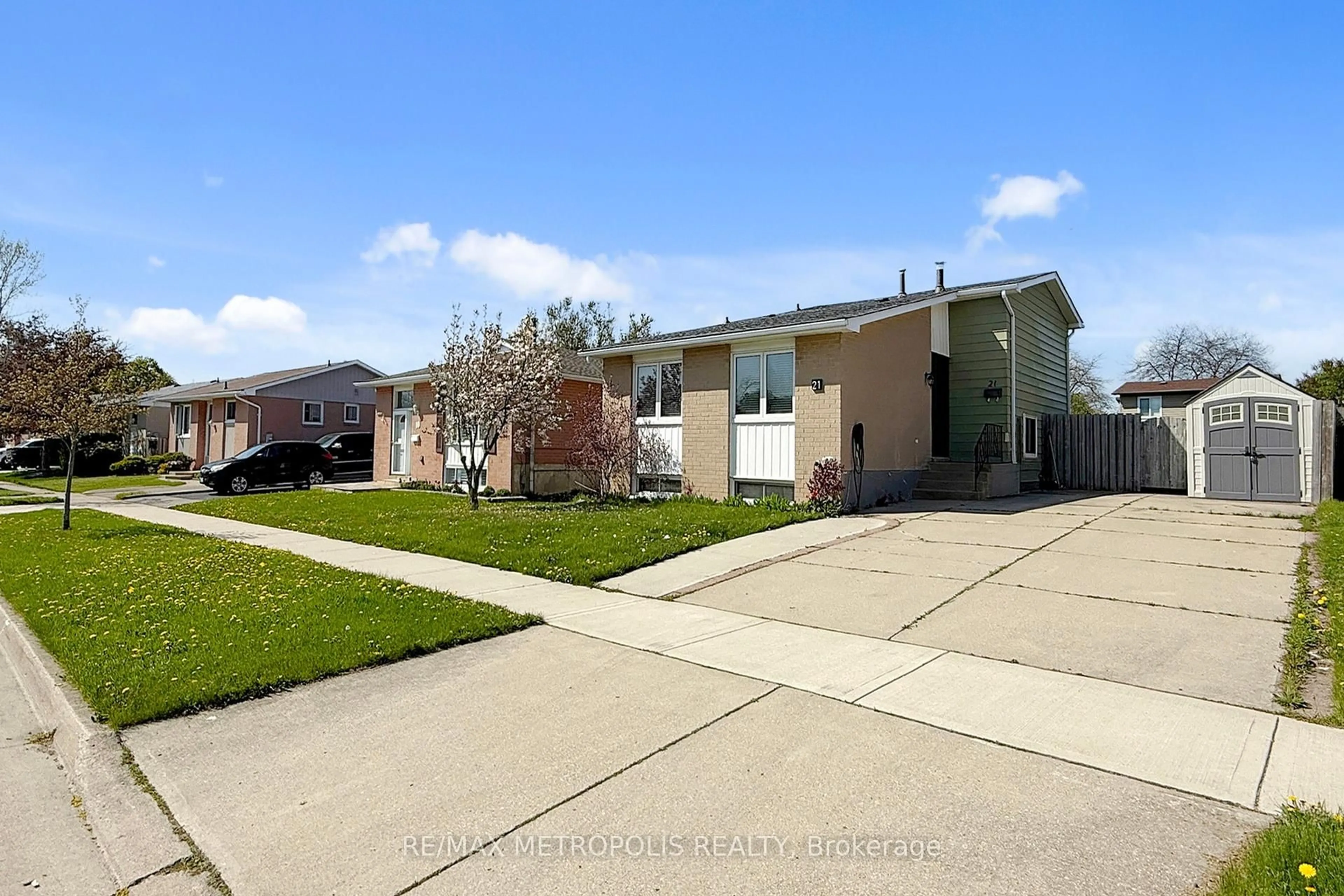 Unknown for 21 Marston St, Hamilton Ontario L8J 1G5