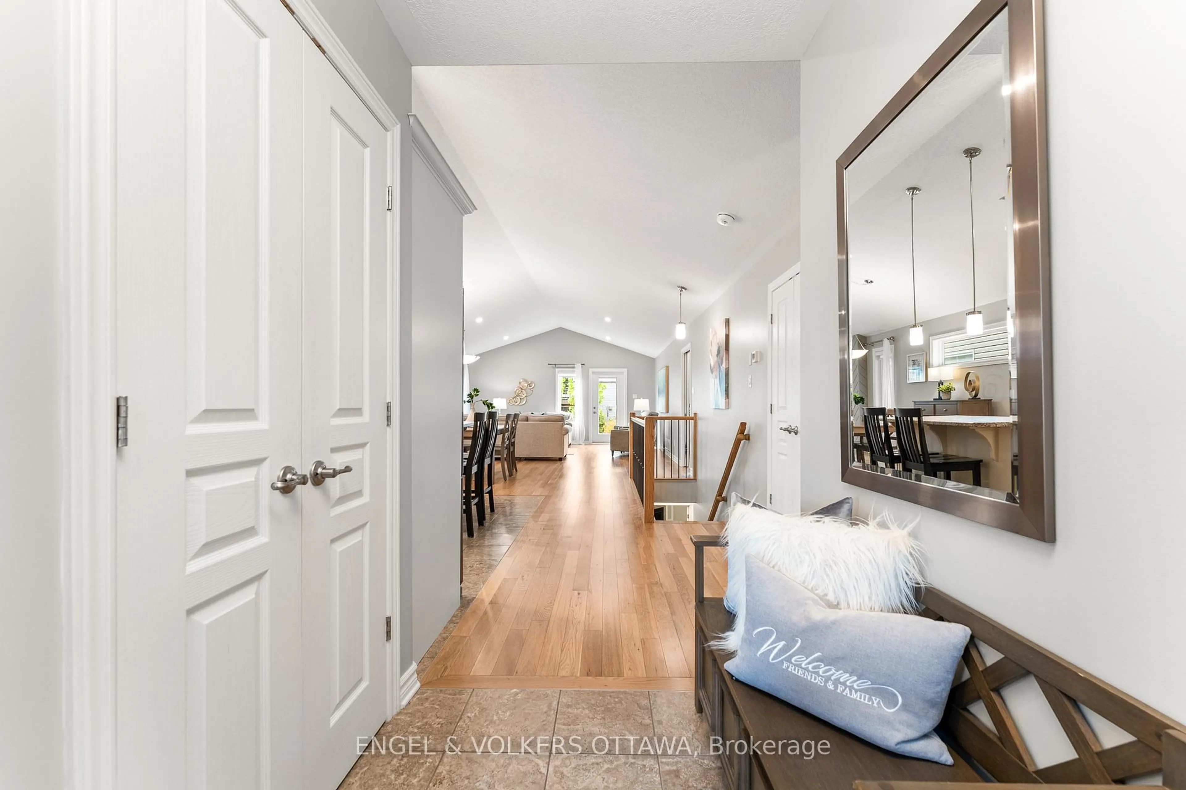 Indoor entryway for 207 McKenny St, Almonte Ontario K0A 1A0