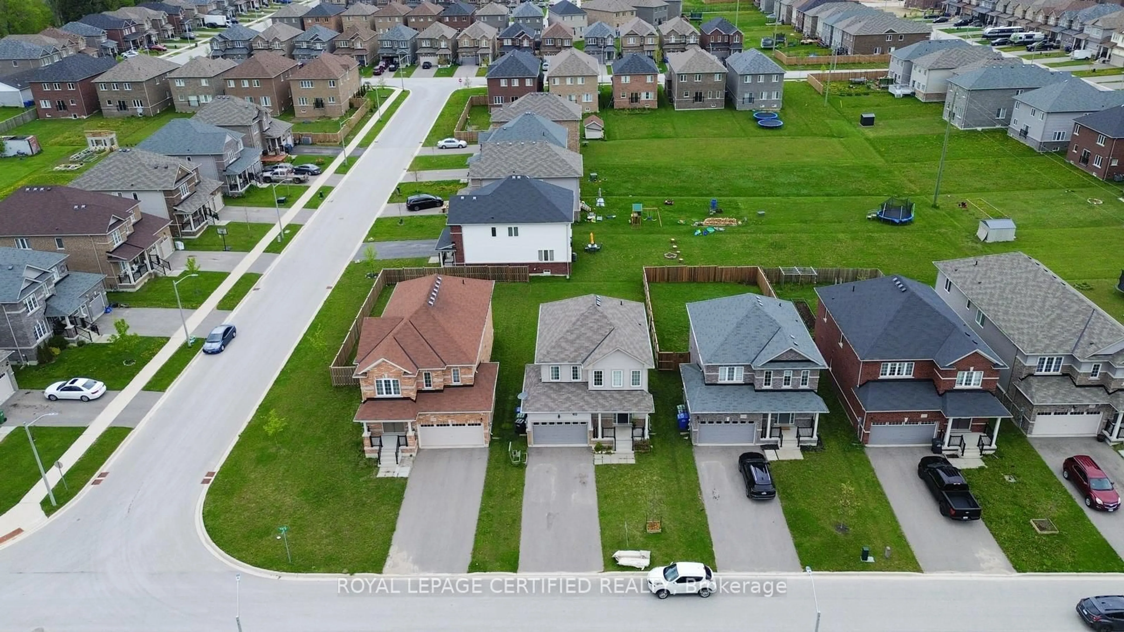 A pic from outside/outdoor area/front of a property/back of a property/a pic from drone, street for 102 Elm St, Southgate Ontario N0C 1B0