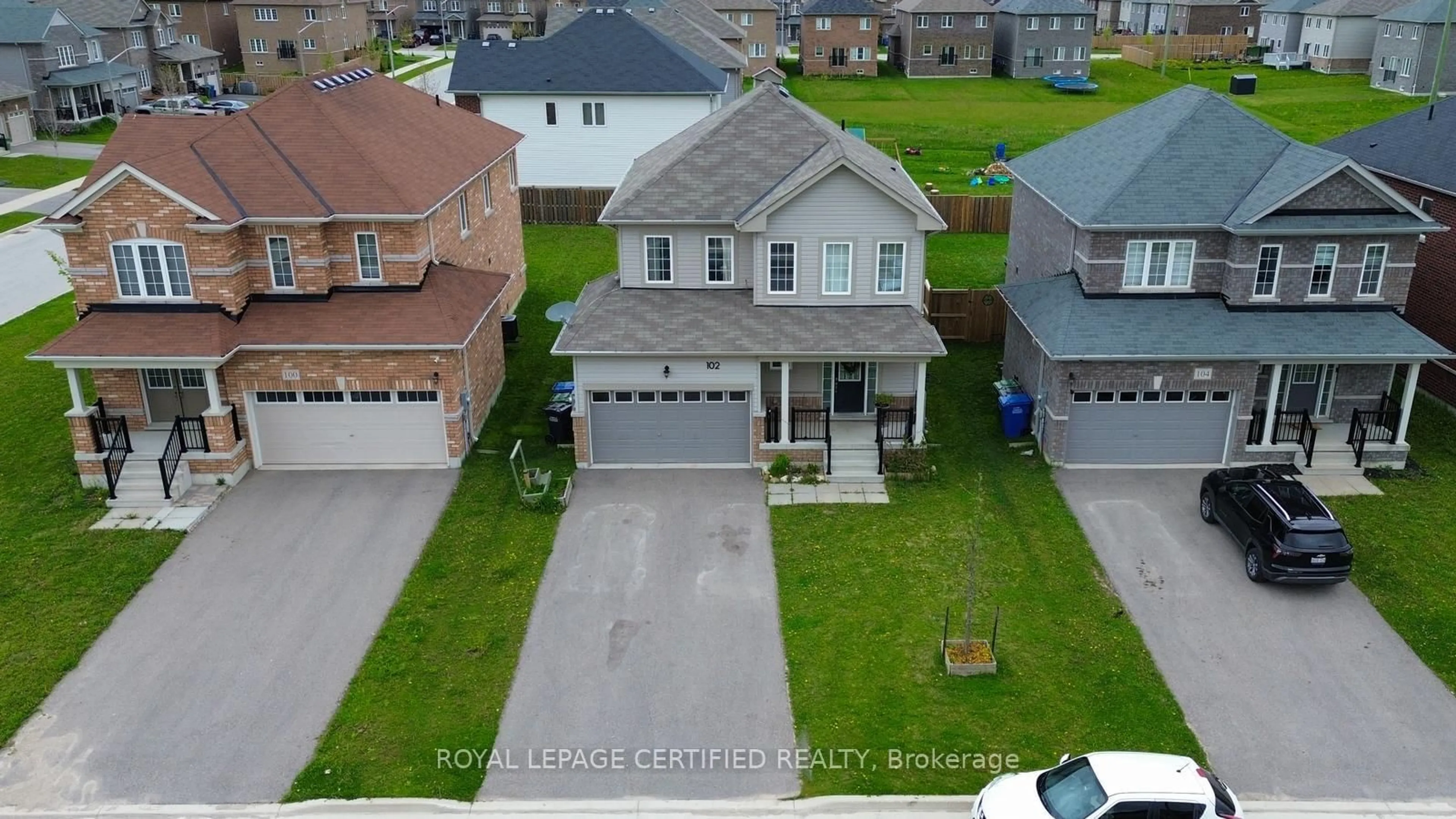 A pic from outside/outdoor area/front of a property/back of a property/a pic from drone, street for 102 Elm St, Southgate Ontario N0C 1B0
