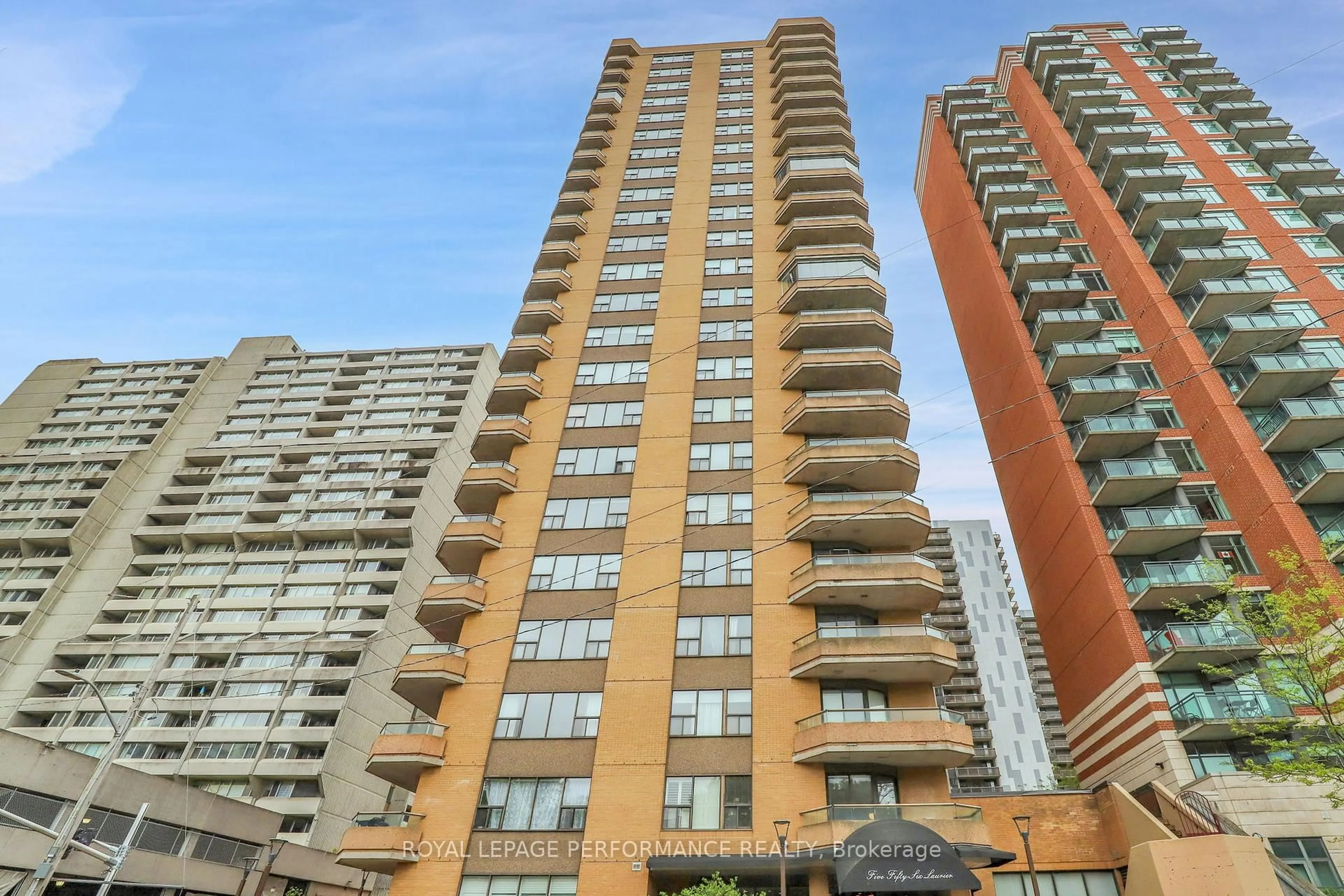 Unknown for 556 Laurier Ave #1806, Ottawa Ontario K1R 7X2