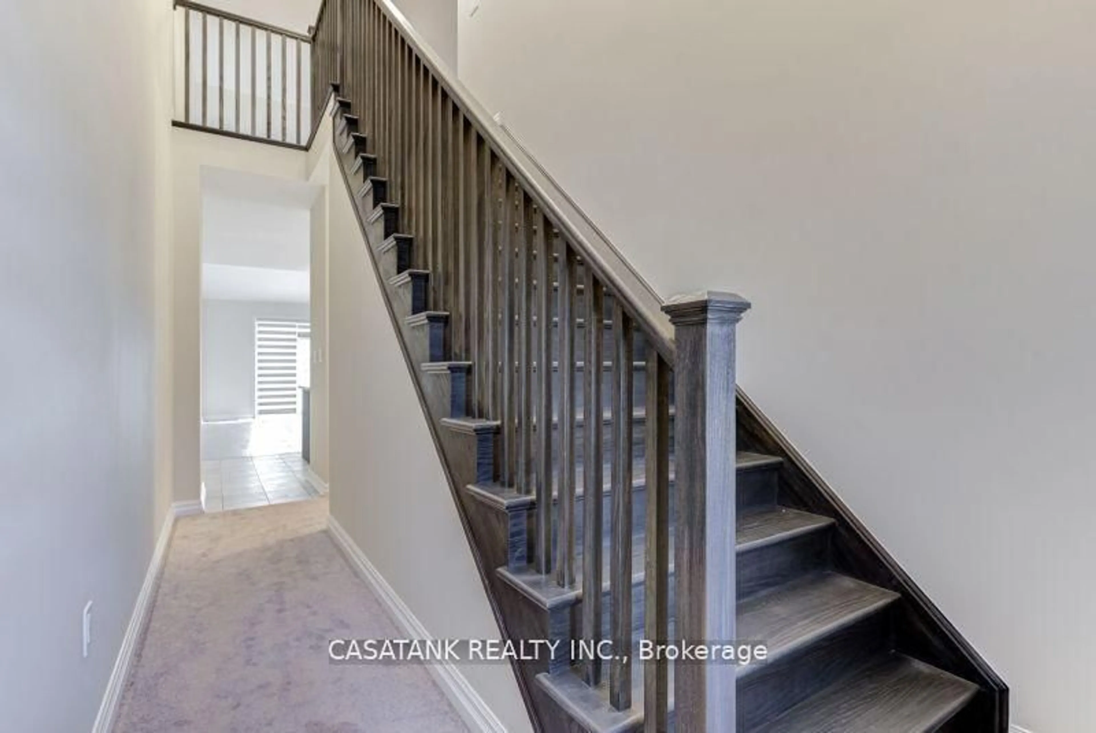 Stairs for 4311 Mann St #40, Niagara Falls Ontario L2G 0E7