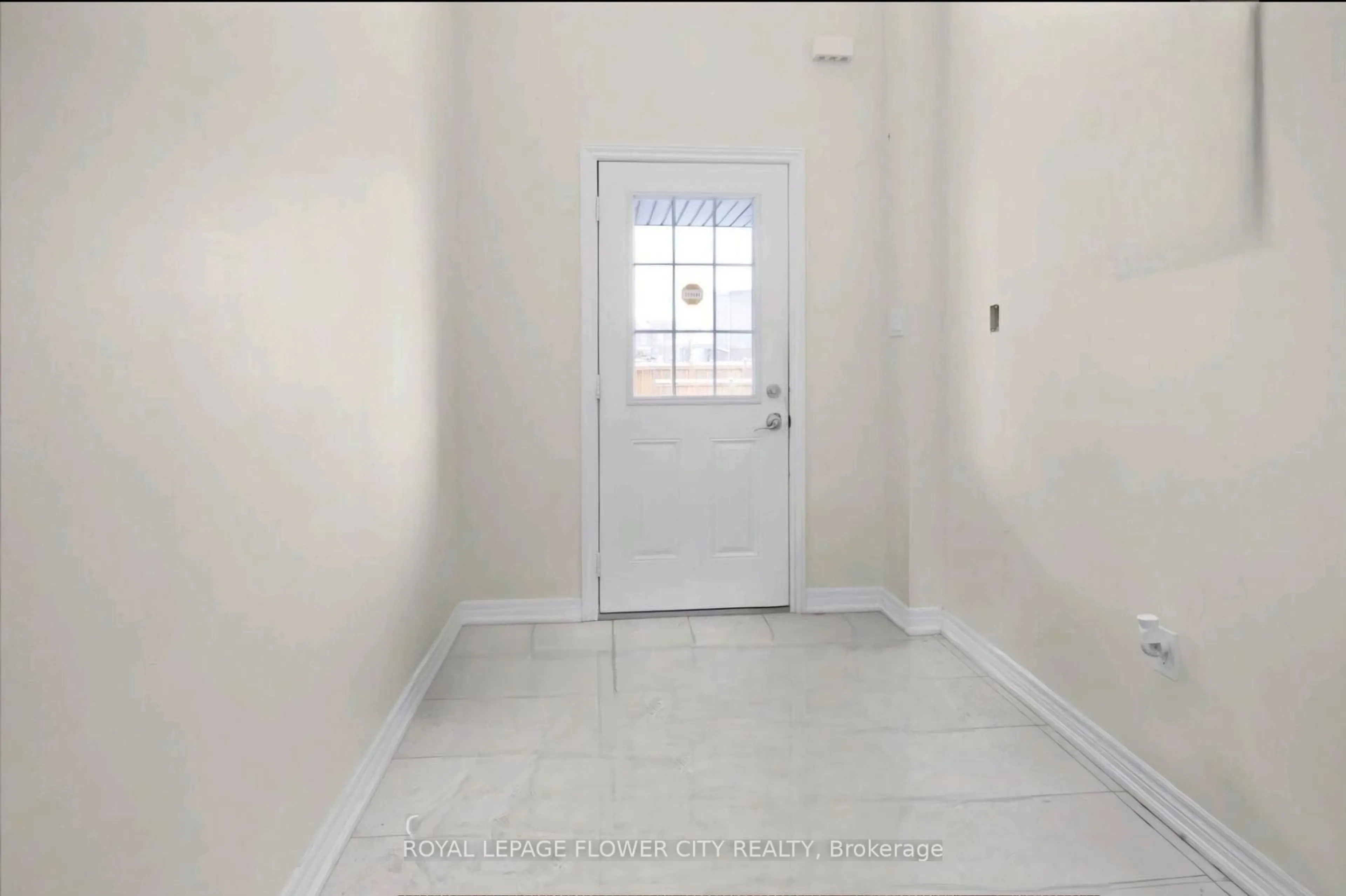 Unknown for 470 Linden Dr #43, Cambridge Ontario N3H 0C7