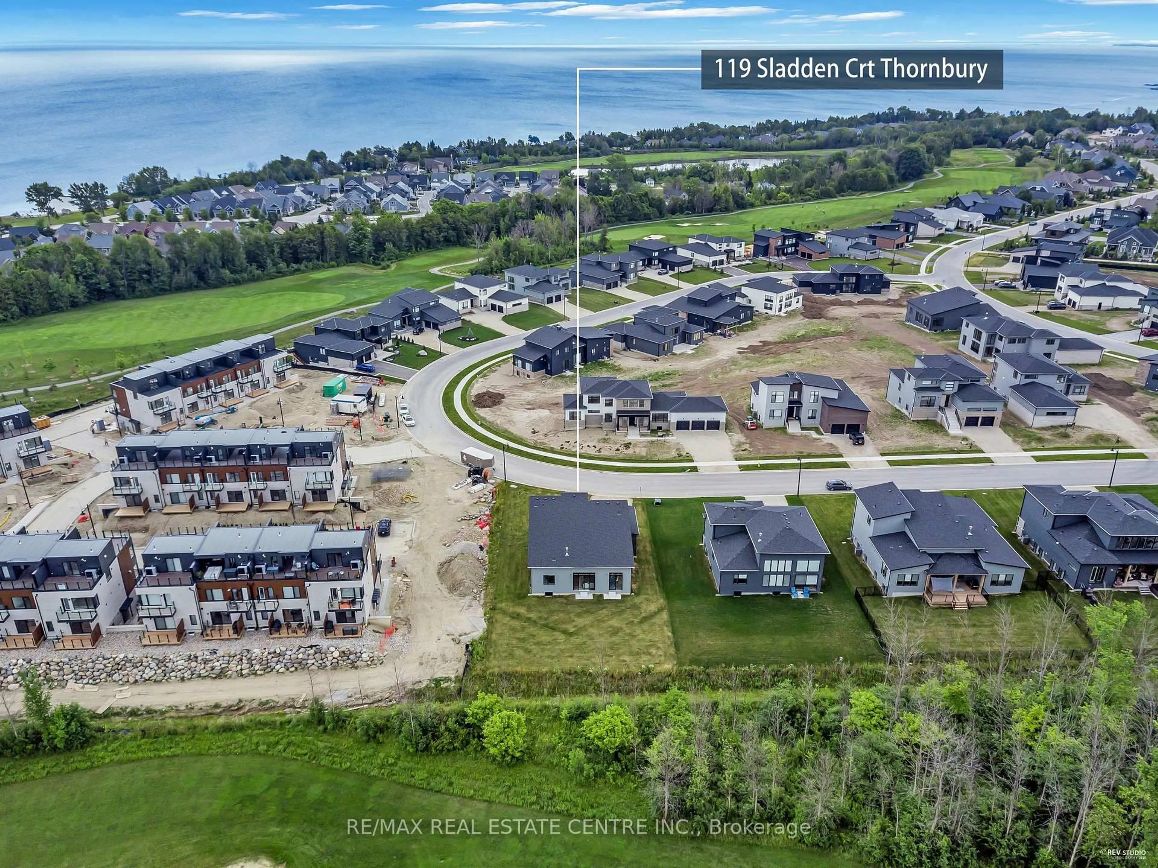 A pic from outside/outdoor area/front of a property/back of a property/a pic from drone, water/lake/river/ocean view for 119 Sladden Crt, Blue Mountains Ontario N0H 2P0