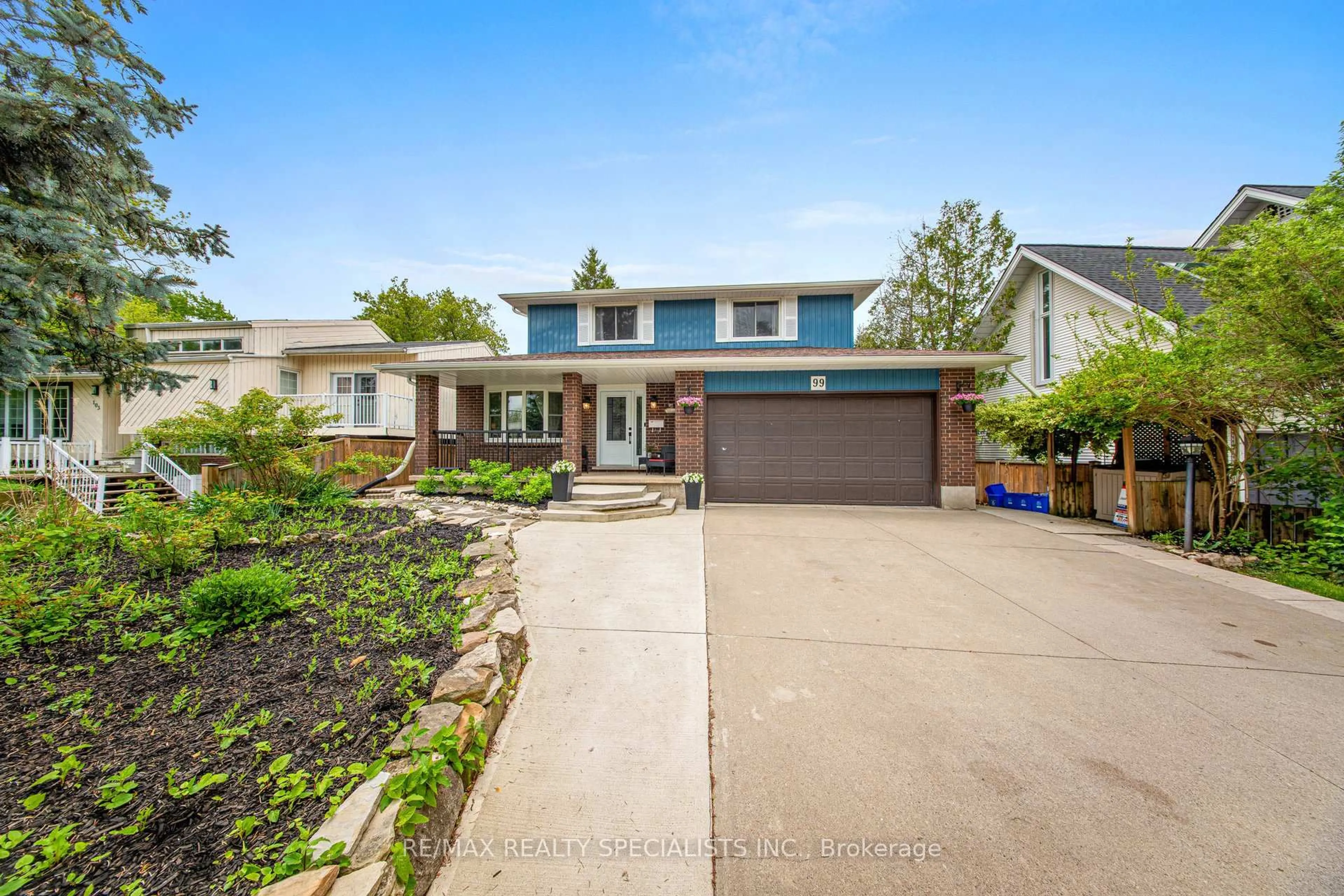 Home with brick exterior material, street for 99 Pinnacle Dr, Kitchener Ontario N2P 1B8