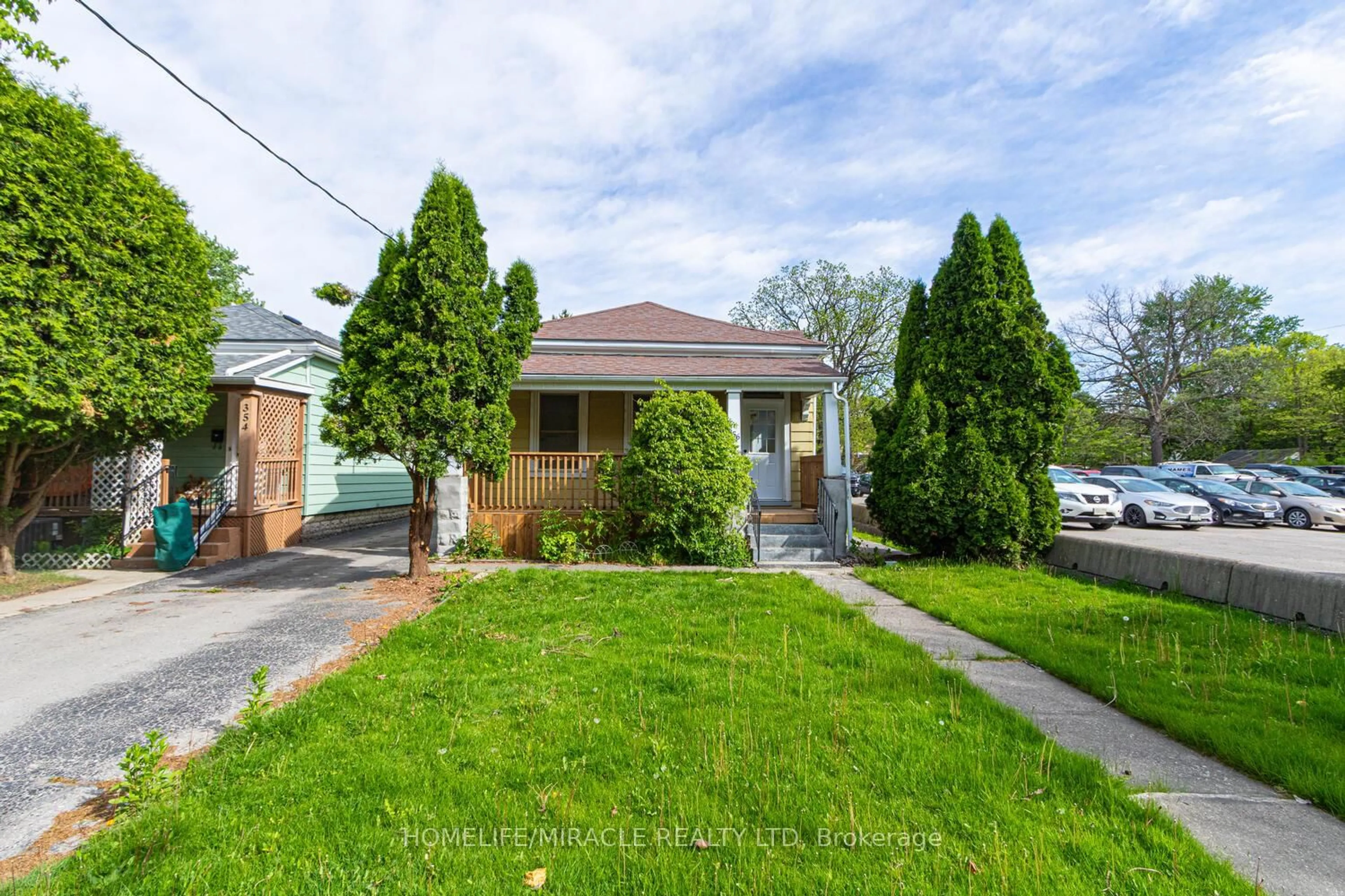Unknown for 356 Hill St, London East Ontario N6B 1E3