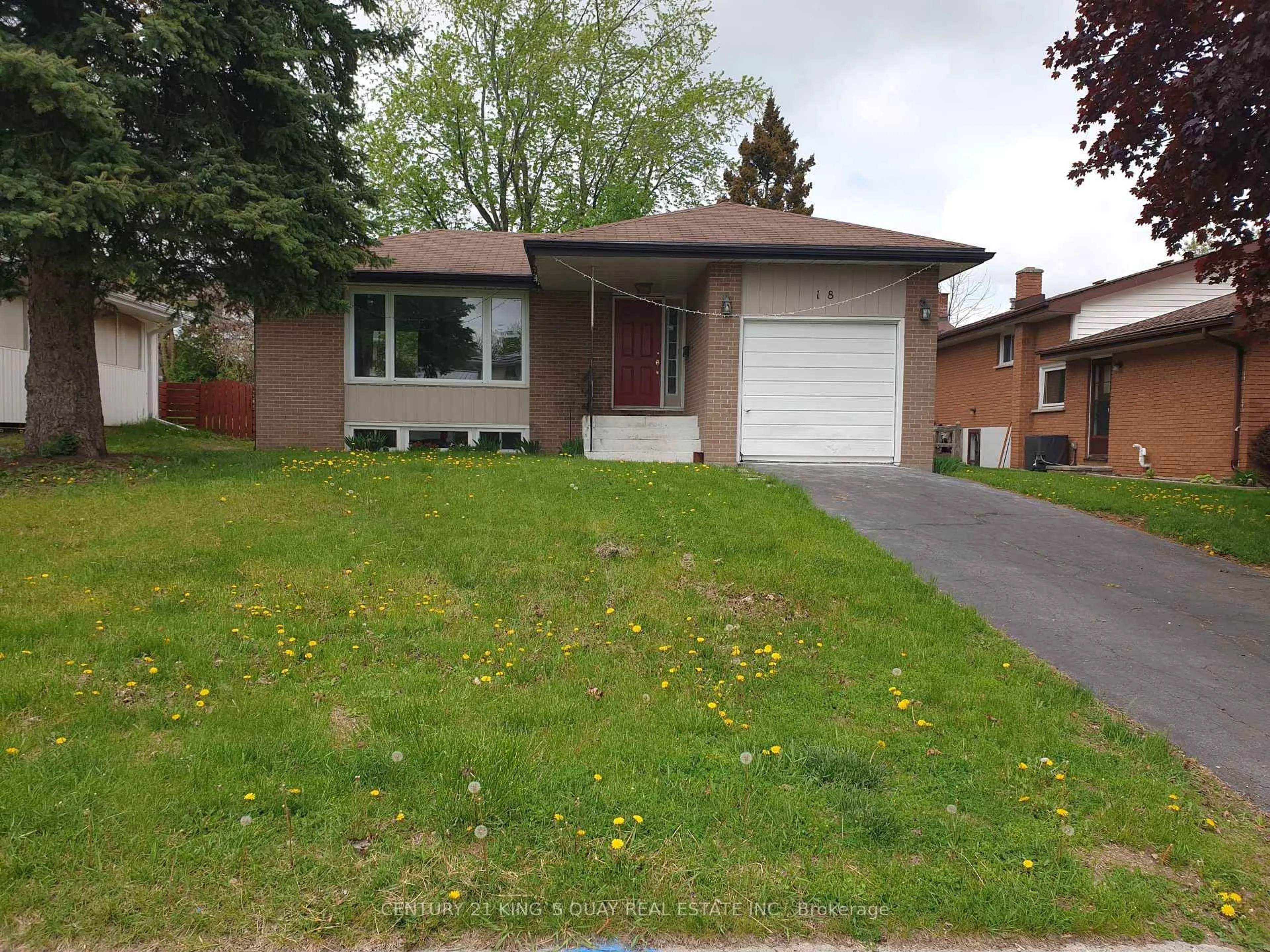 Home with brick exterior material, street for 18 Manor Cres, Quinte West Ontario K8V 3Z7