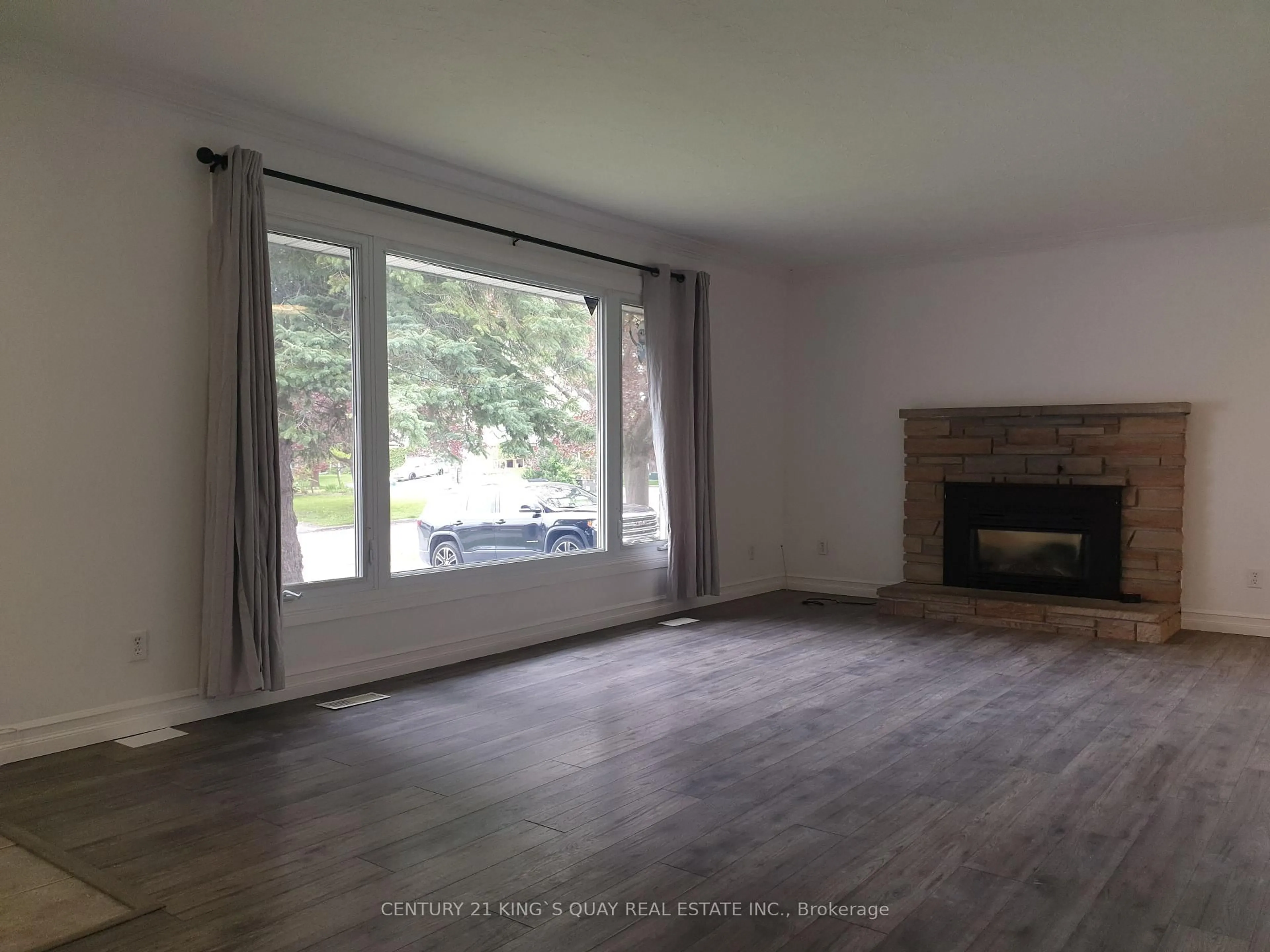 A pic of a room for 18 Manor Cres, Quinte West Ontario K8V 3Z7