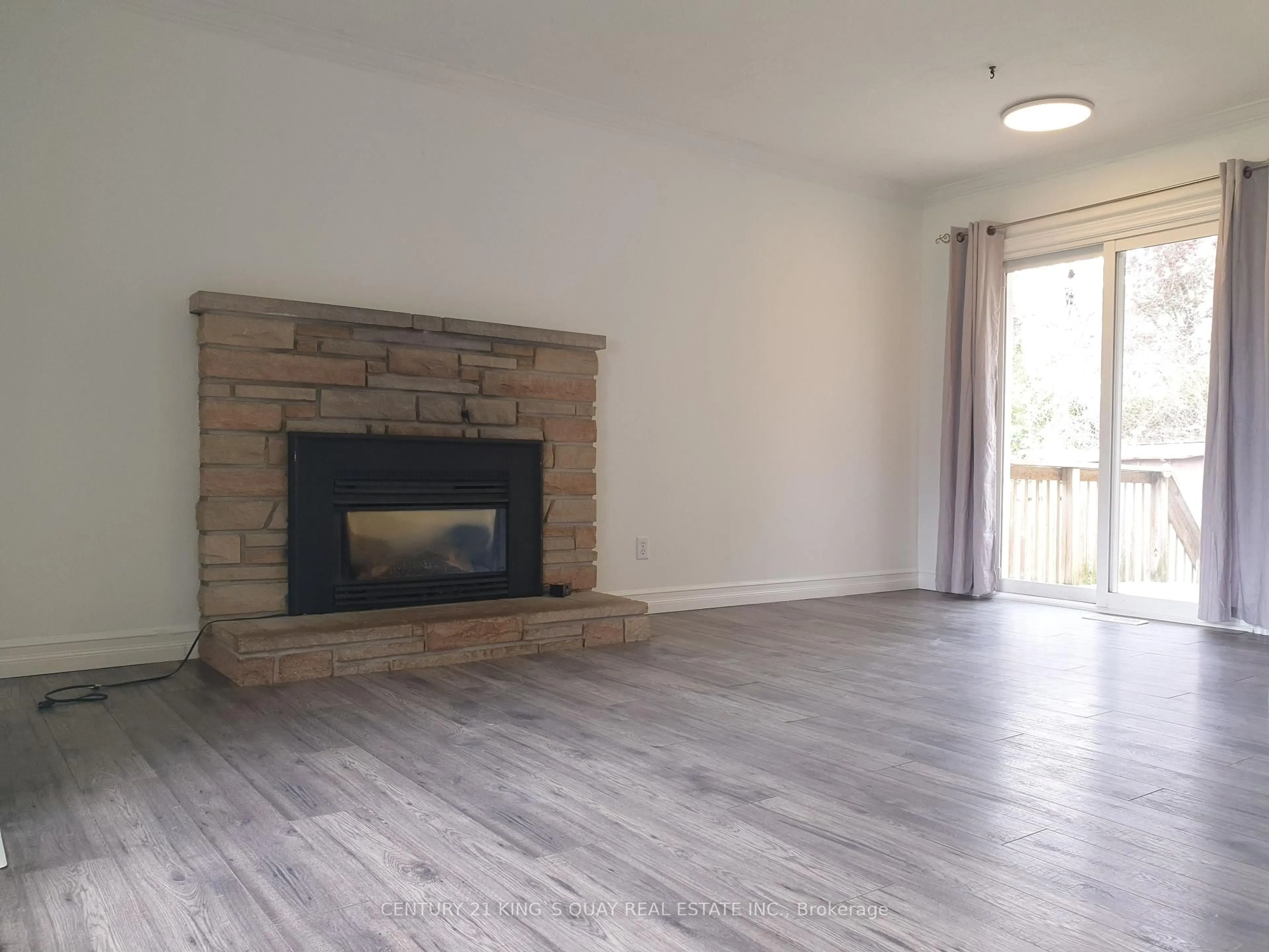 A pic of a room for 18 Manor Cres, Quinte West Ontario K8V 3Z7