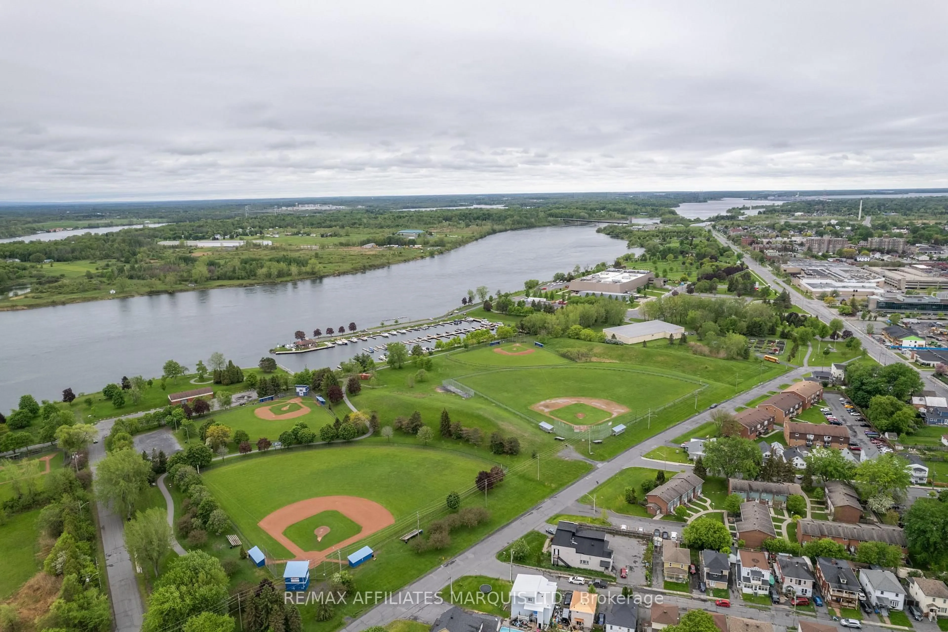 A pic from outside/outdoor area/front of a property/back of a property/a pic from drone, water/lake/river/ocean view for 75 Race St #8, Cornwall Ontario K6H 1G7