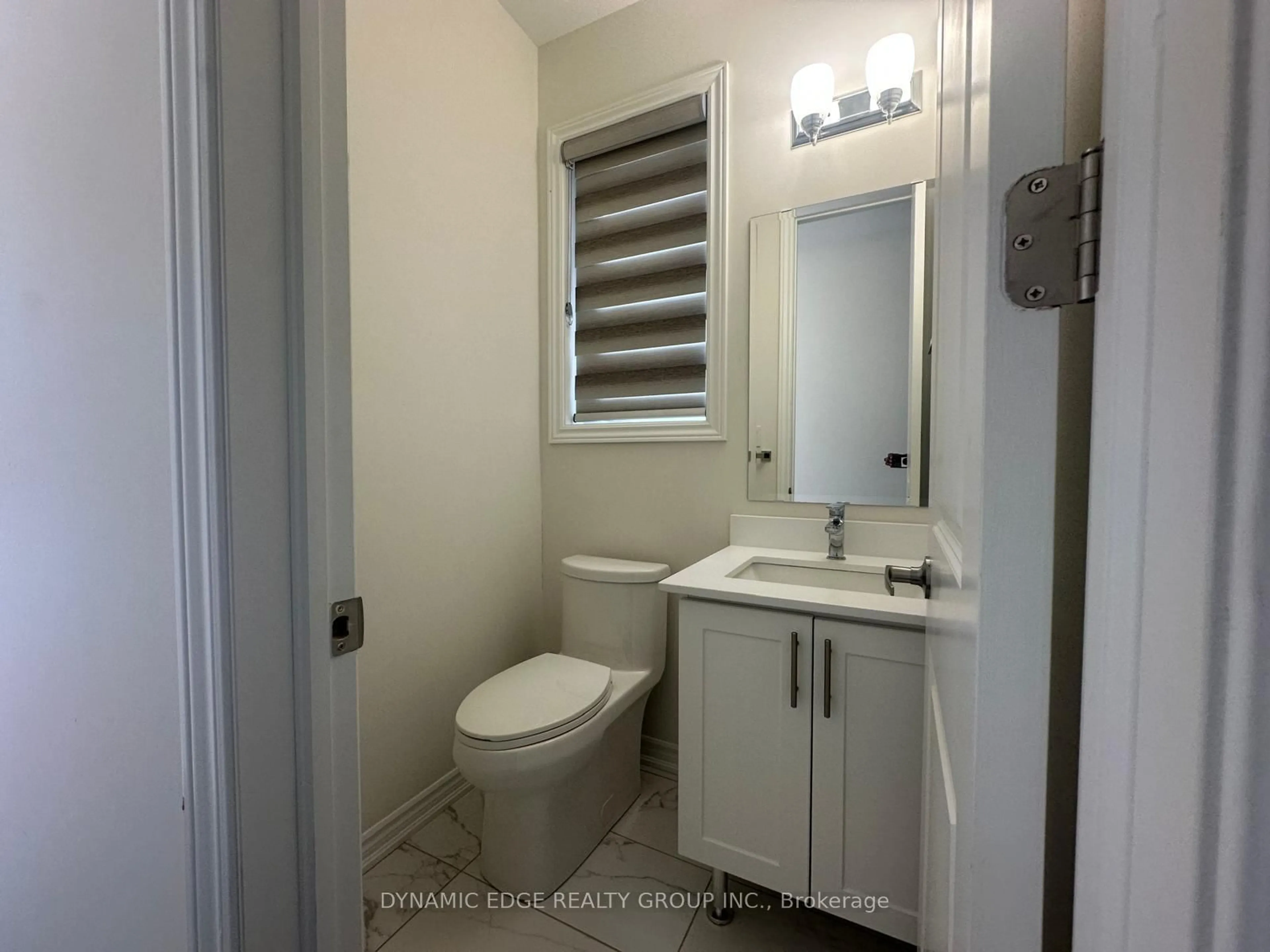 Standard bathroom, ceramic/tile floor for 15 Spiers Rd, Erin Ontario N0B 1T0