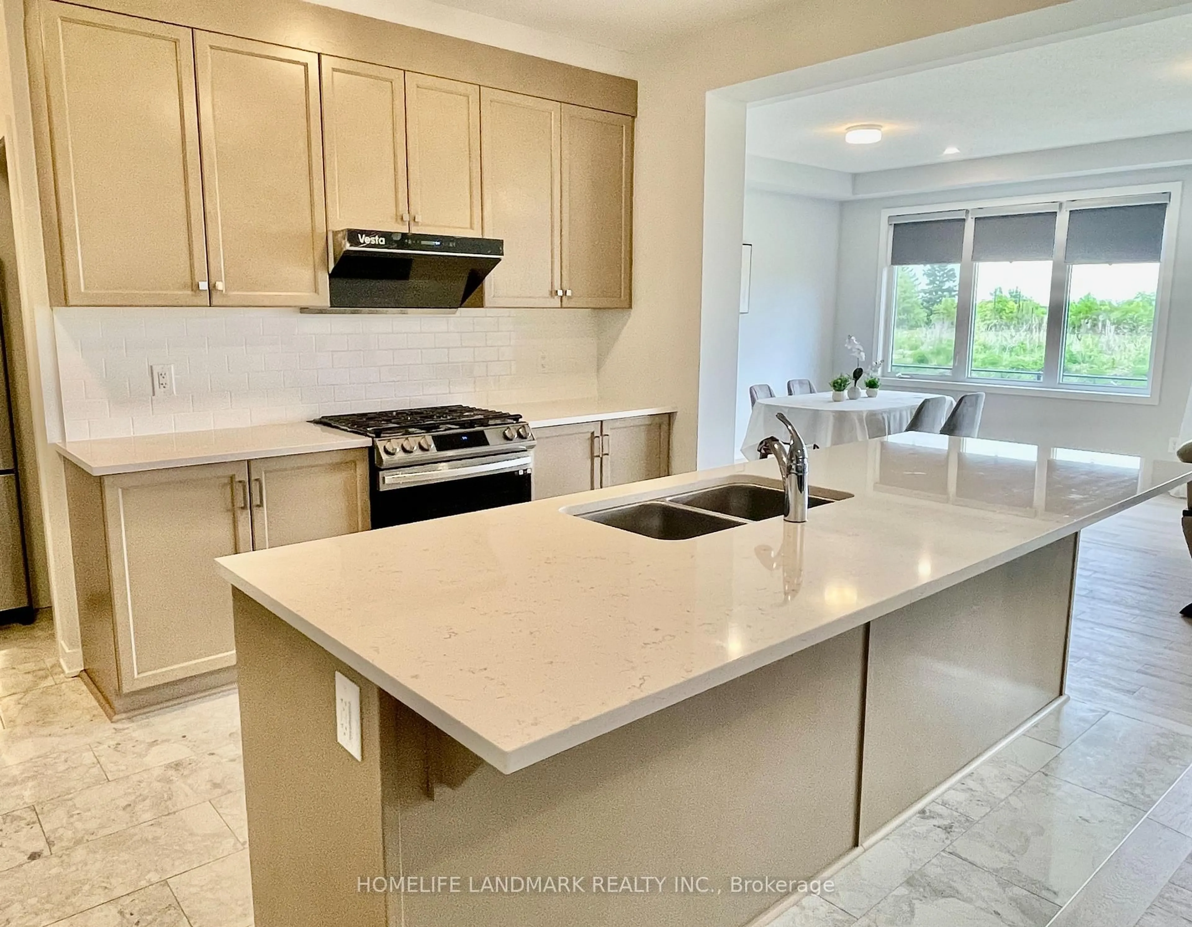 Open concept kitchen, ceramic/tile floor for 653 Fenwick Way, Ottawa Ontario K2J 7E6