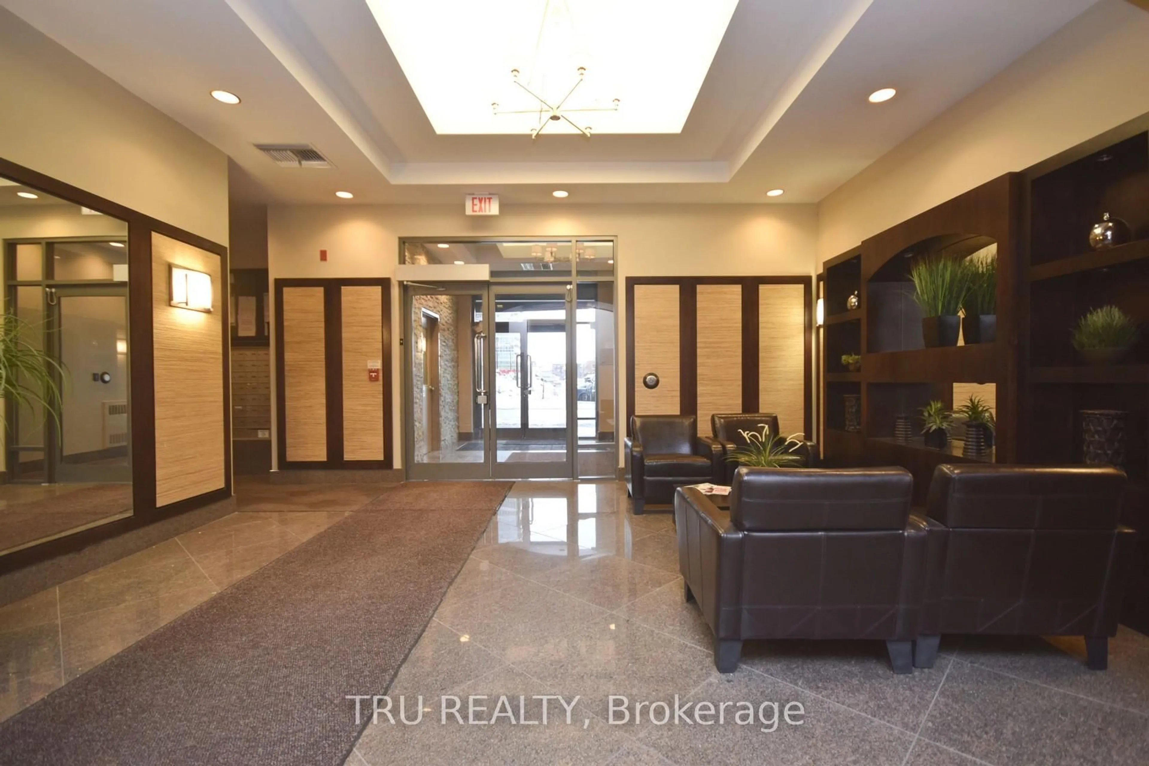 Lobby for 200 Besserer St #910, Ottawa Ontario K1N 0A7
